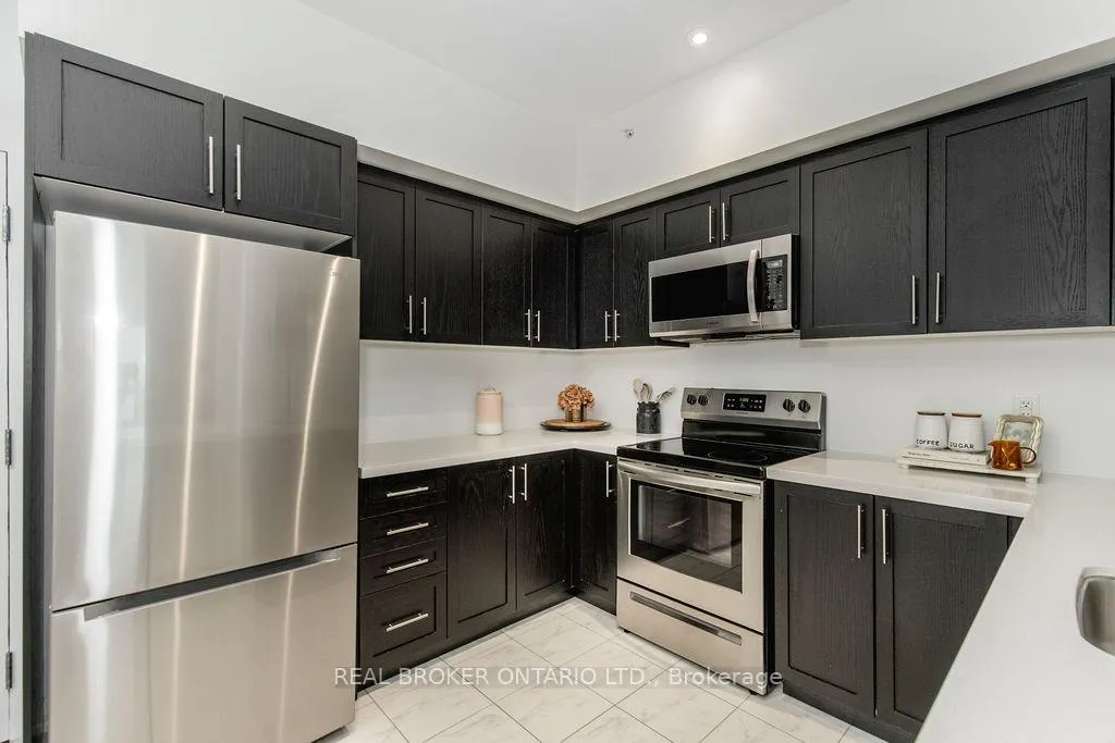 Photo 9 of Unit 609, 304 Essa Road, Barrie, 400 West — HOMEH
