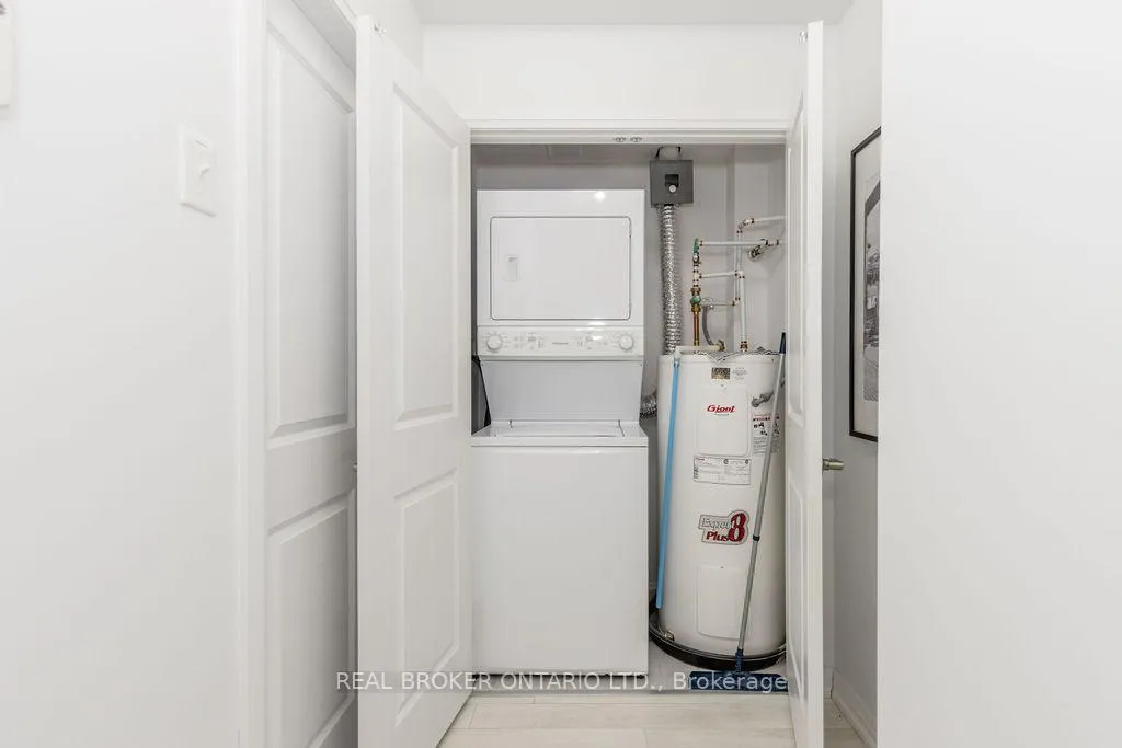 Photo 27 of Unit 609, 304 Essa Road, Barrie, 400 West — HOMEH