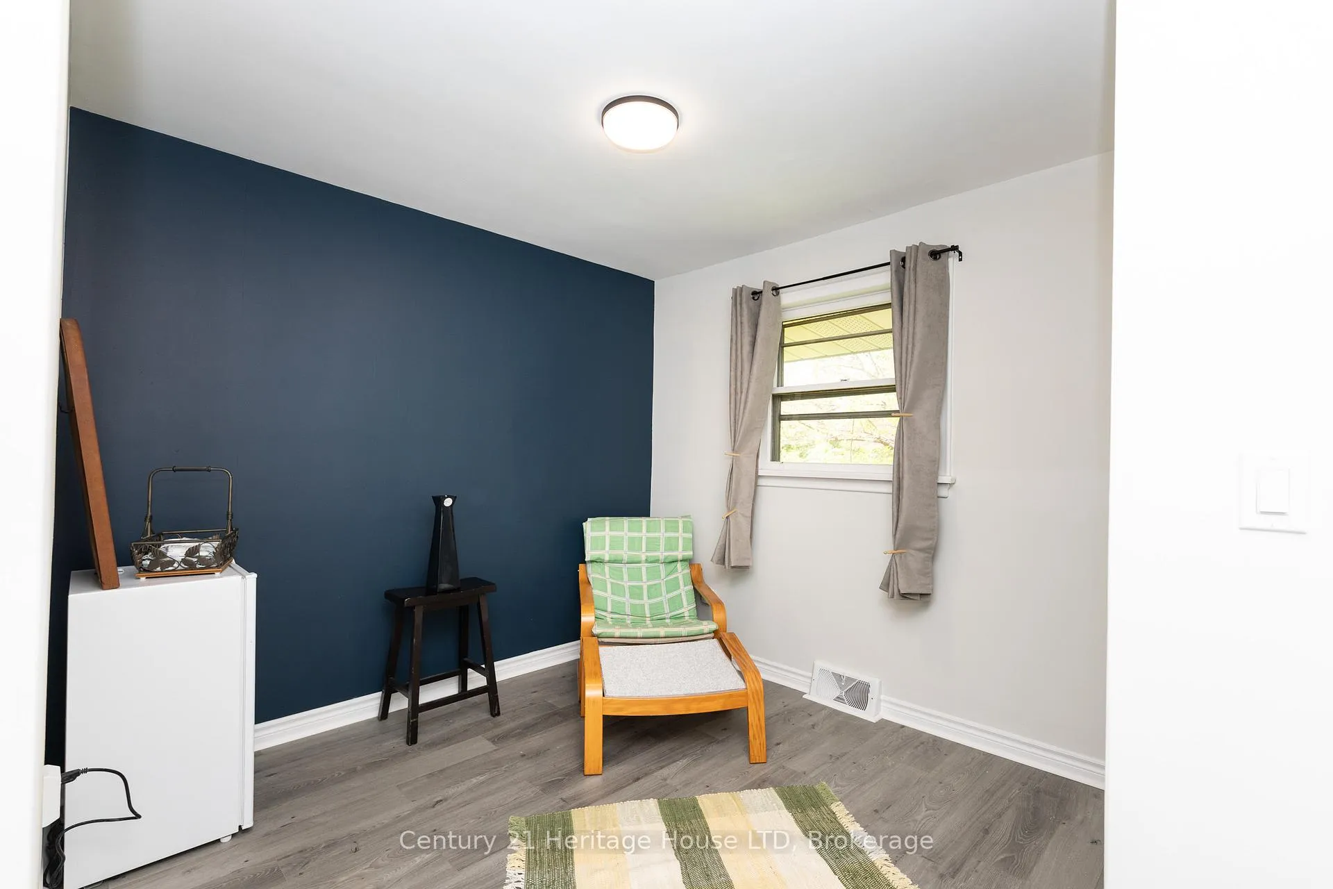 Photo 9 of 101 Bunting Road, St. Catharines, E. Chester — HOMEH