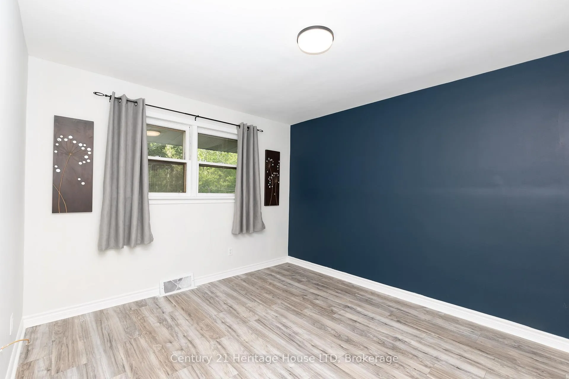 Photo 15 of 101 Bunting Road, St. Catharines, E. Chester — HOMEH