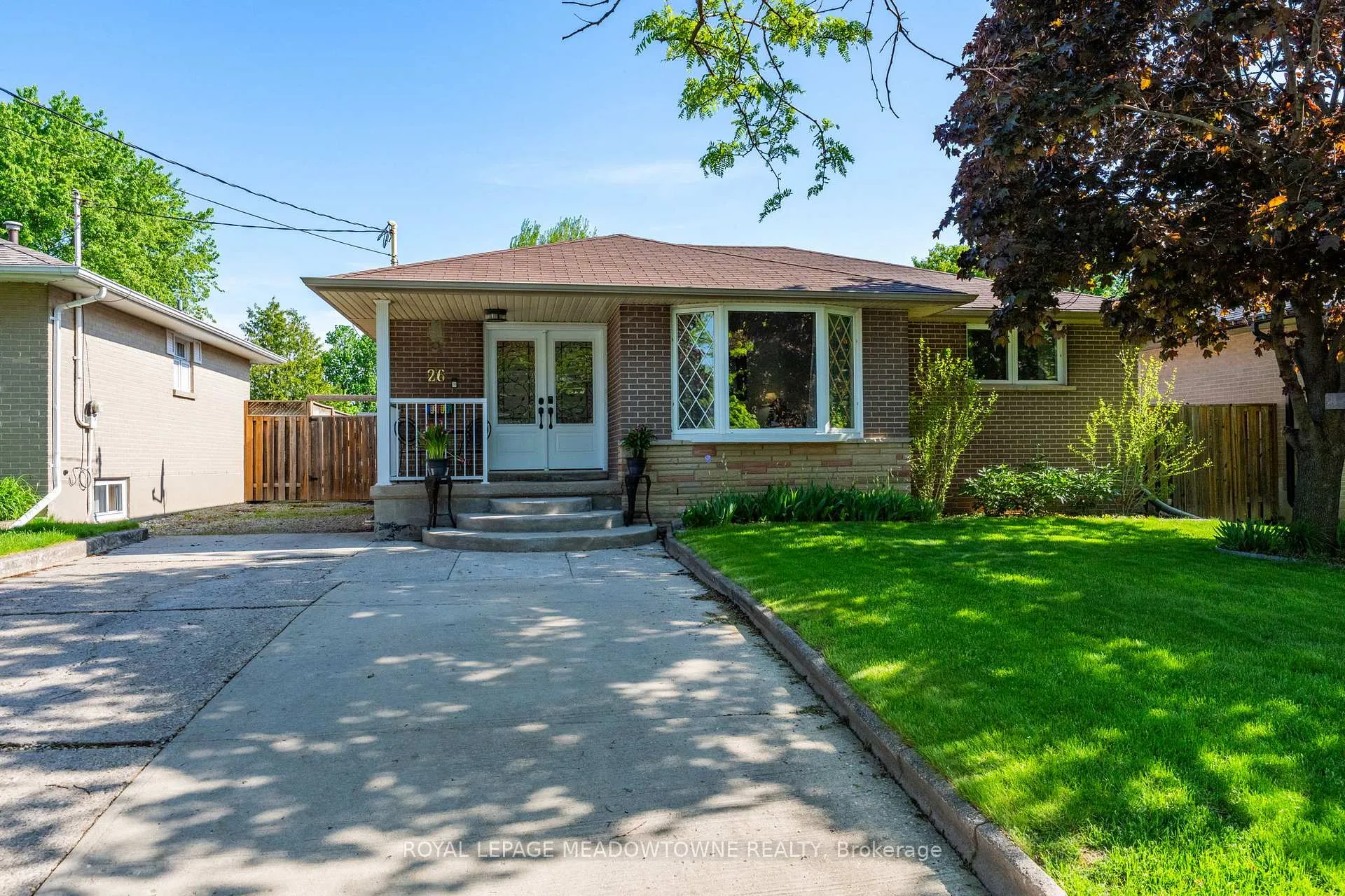 Photo 1 of 26 Moultrey Crescent, Halton Hills, Georgetown — HOMEH