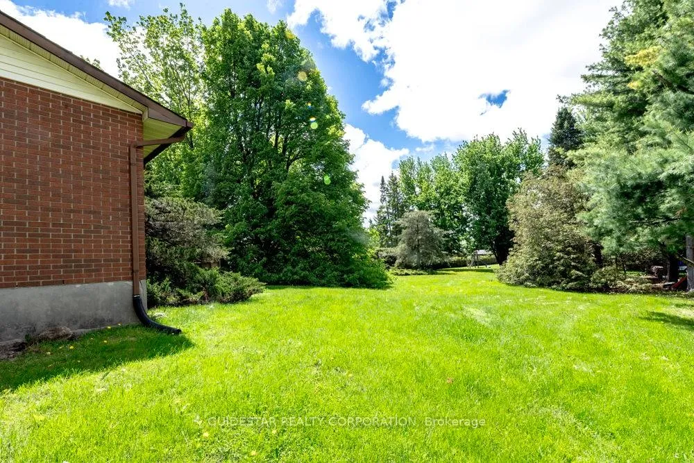 Photo 14 of 6501 Doctor Blair Crescent, Ottawa, North Gower — HOMEH