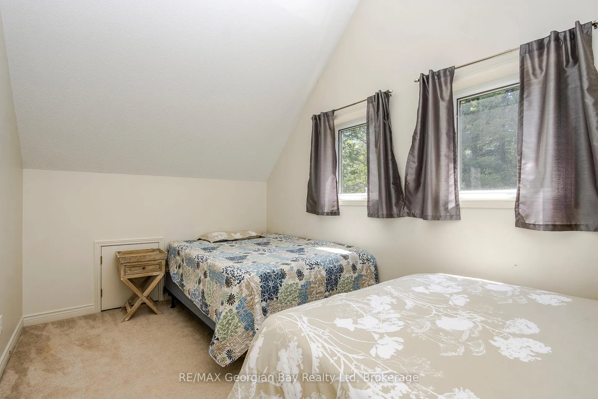 Photo 16 of 2 Ridout Court, Tiny, Rural Tiny — HOMEH