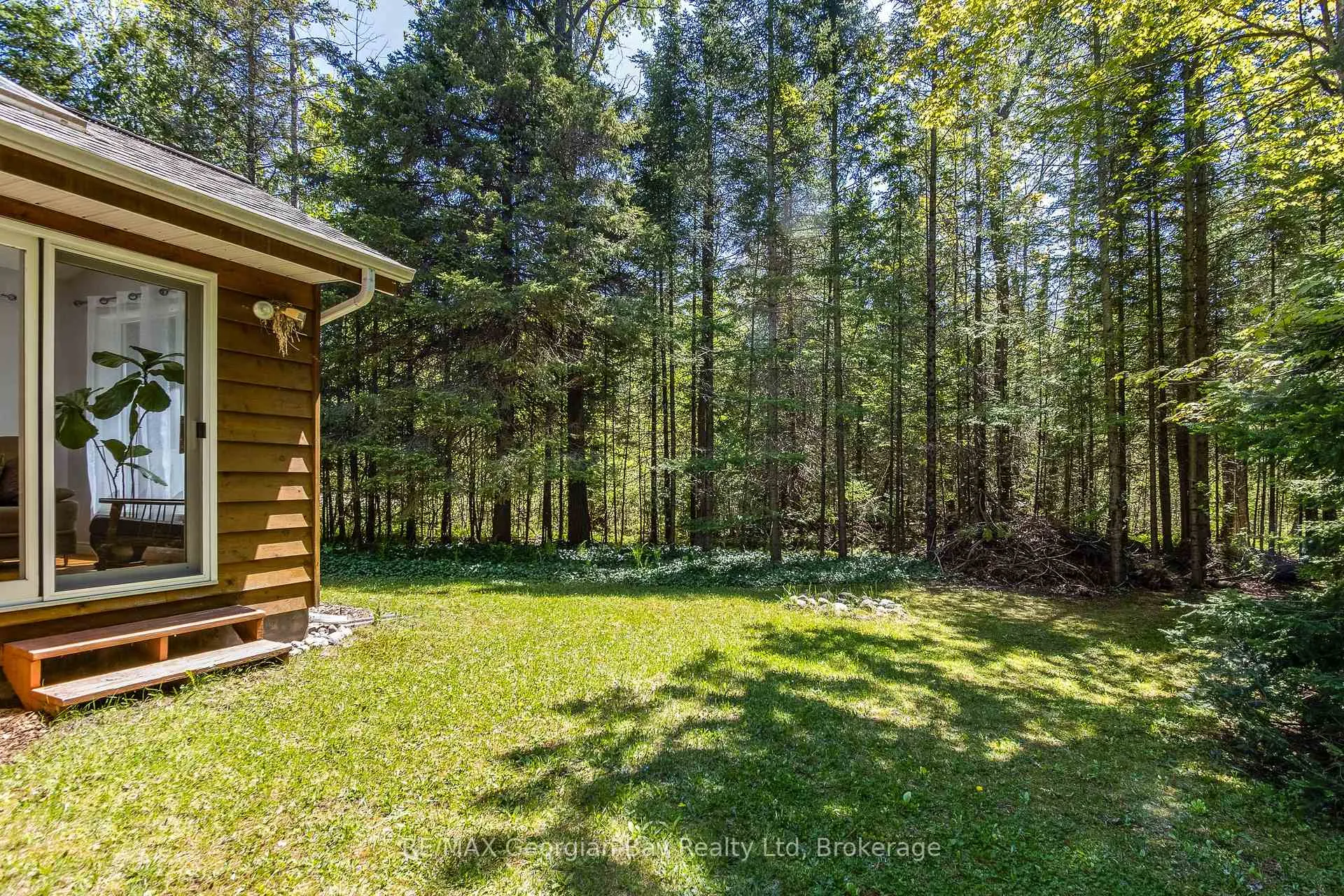 Photo 22 of 2 Ridout Court, Tiny, Rural Tiny — HOMEH