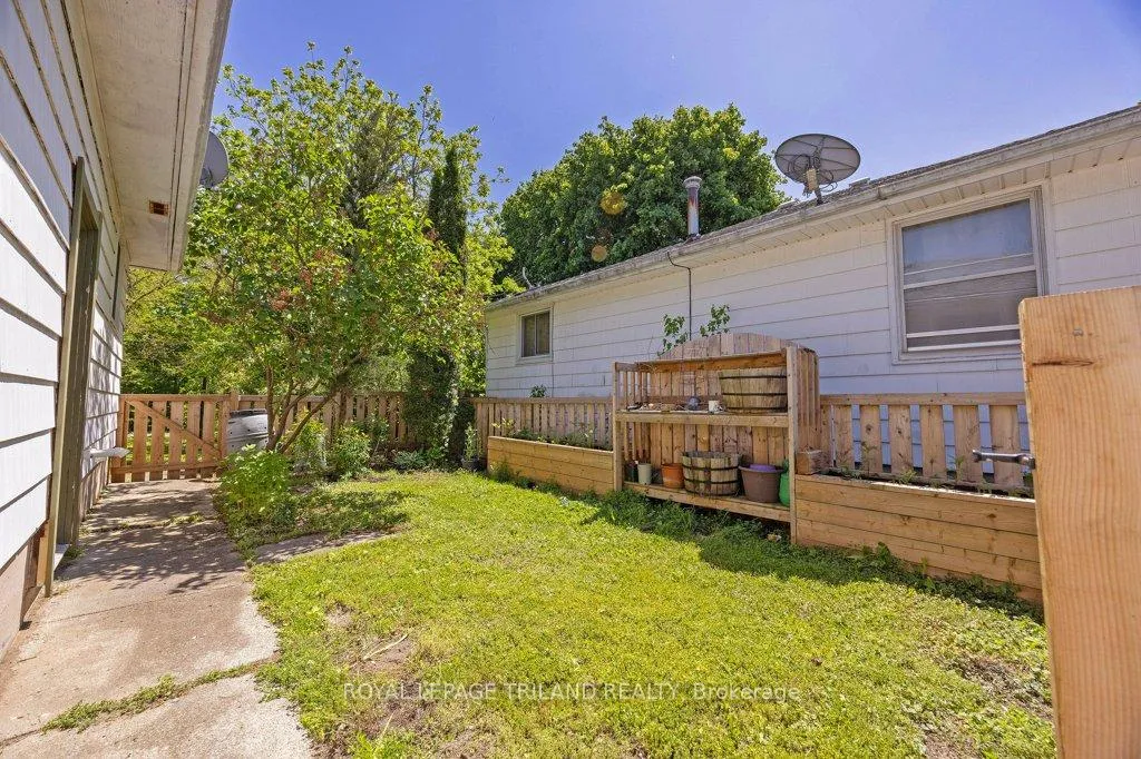 Photo 17 of 184 Mary Street, Dutton/Dunwich, Dutton — HOMEH