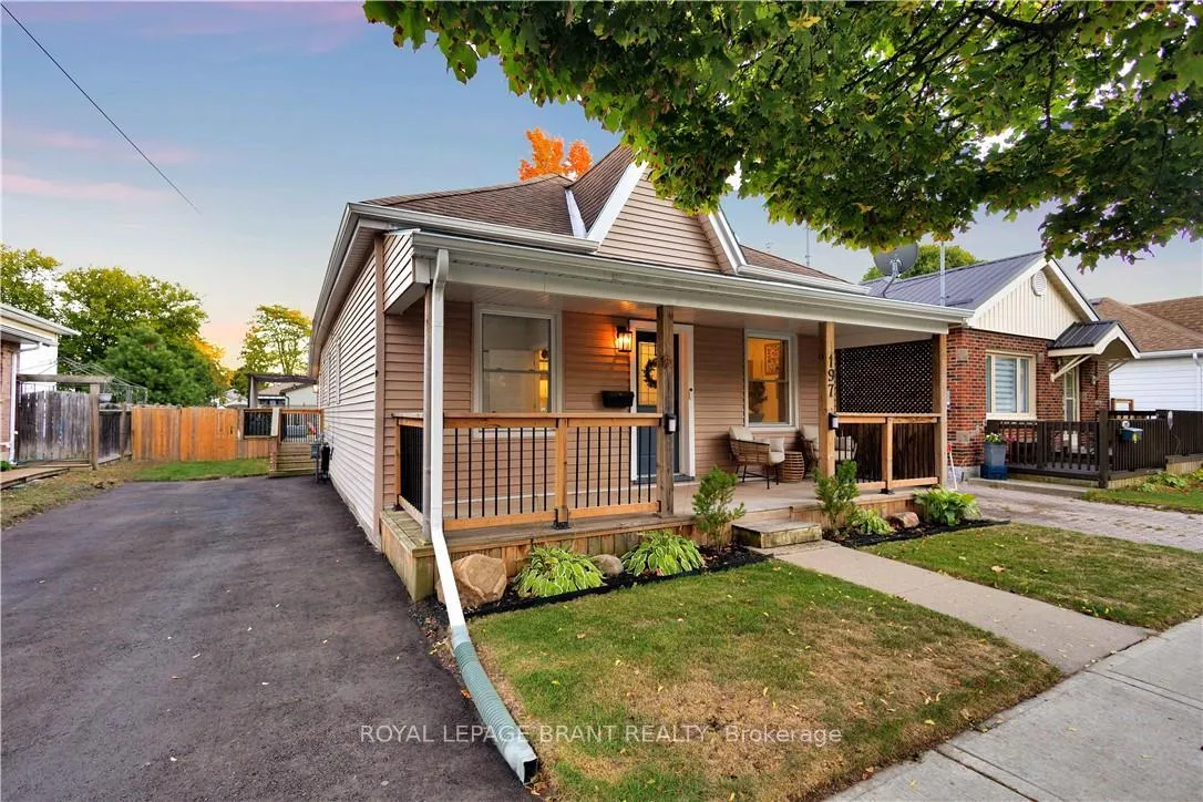 Photo 6 of 197 Grand Street, Brantford — HOMEH