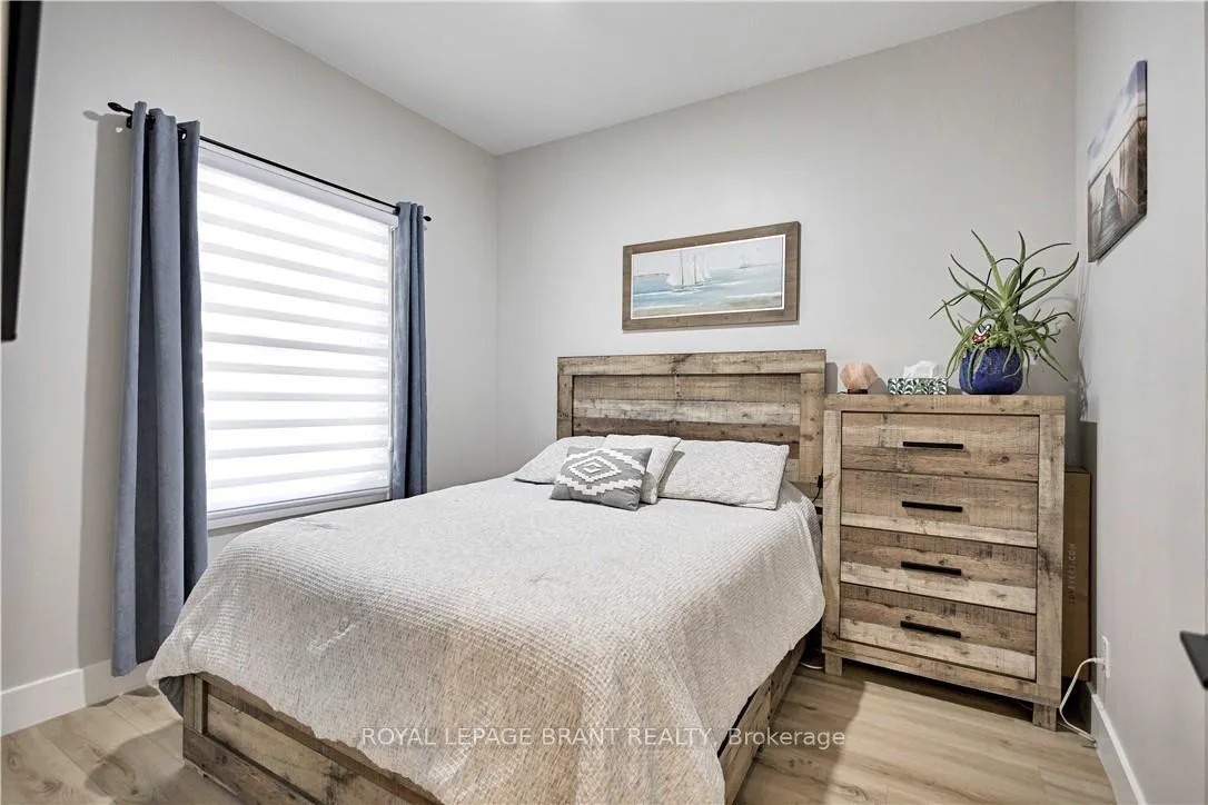 Photo 16 of 197 Grand Street, Brantford — HOMEH