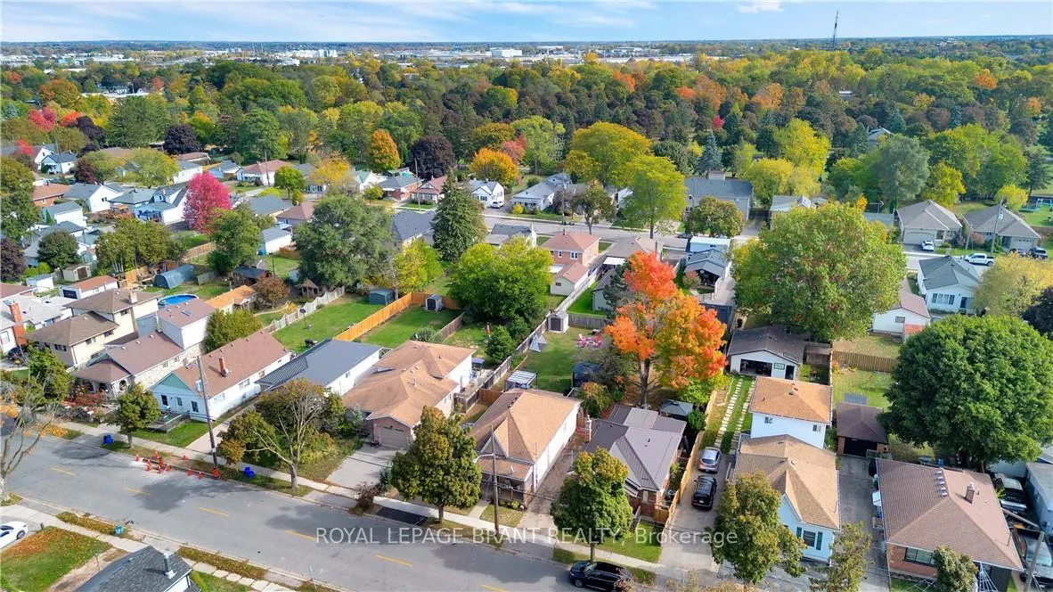 Photo 38 of 197 Grand Street, Brantford — HOMEH
