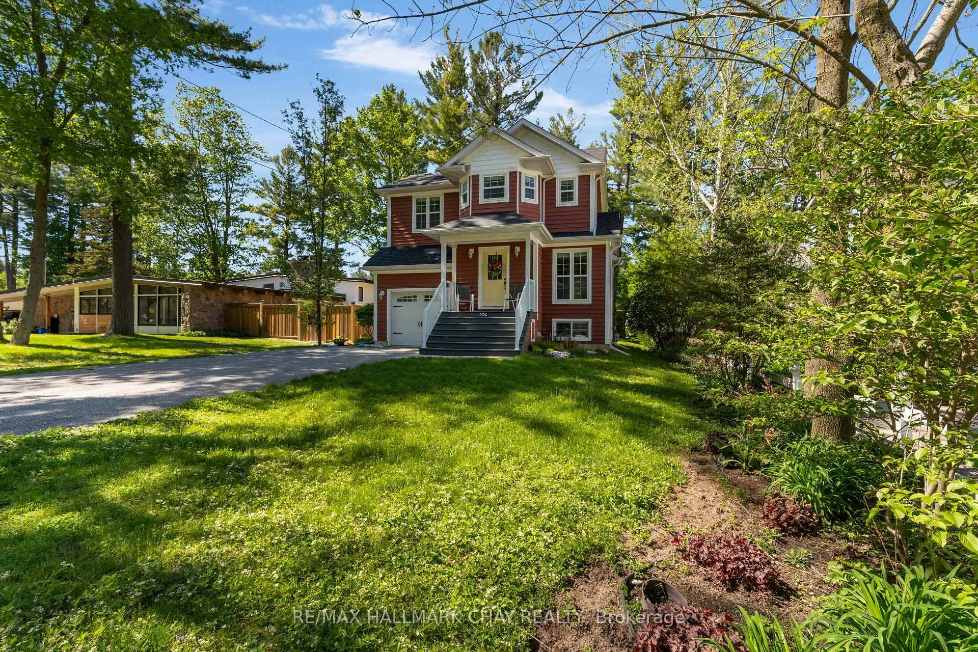 Photo 3 of 226 McCrea Drive, Clearview, Stayner — HOMEH