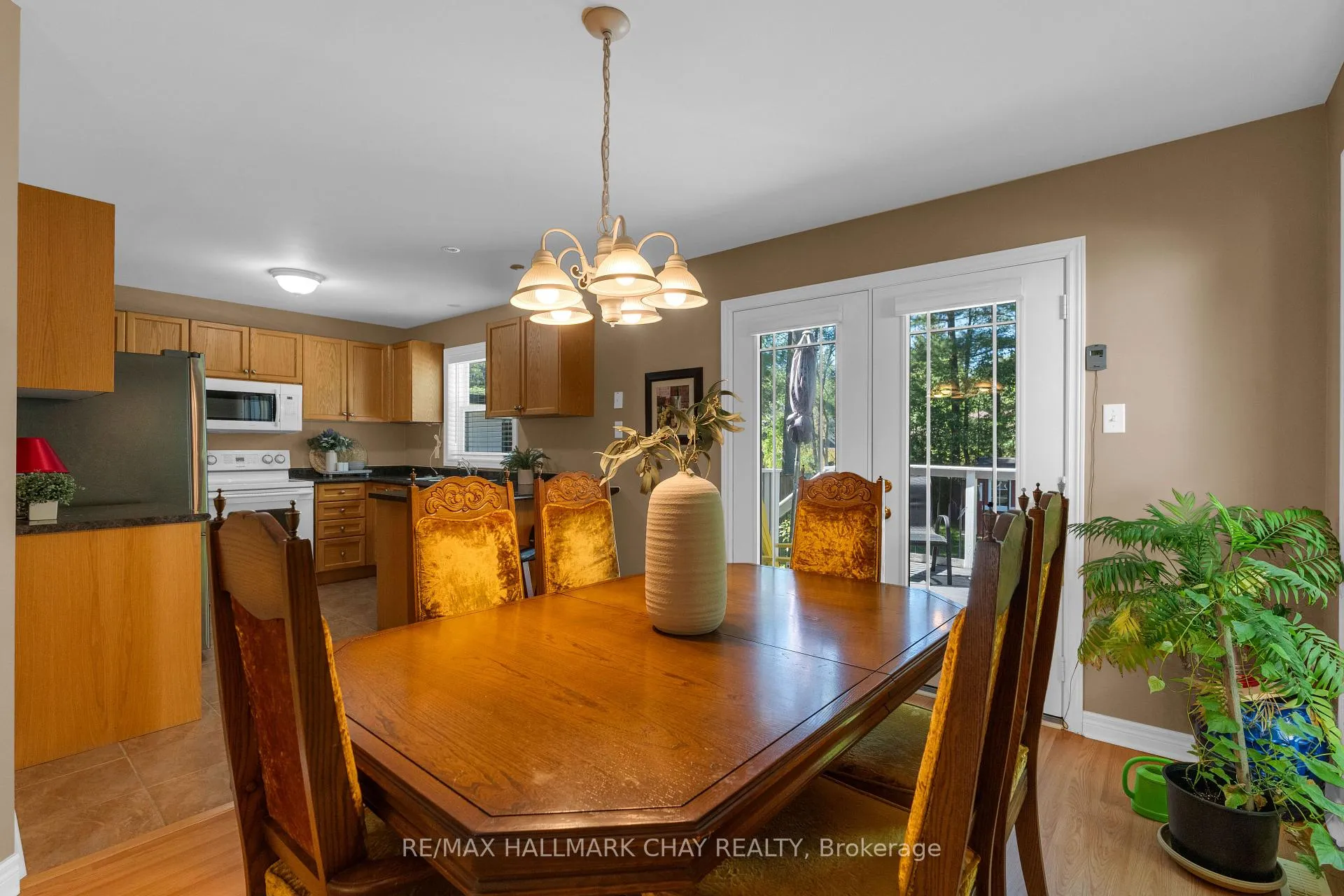 Photo 12 of 226 McCrea Drive, Clearview, Stayner — HOMEH