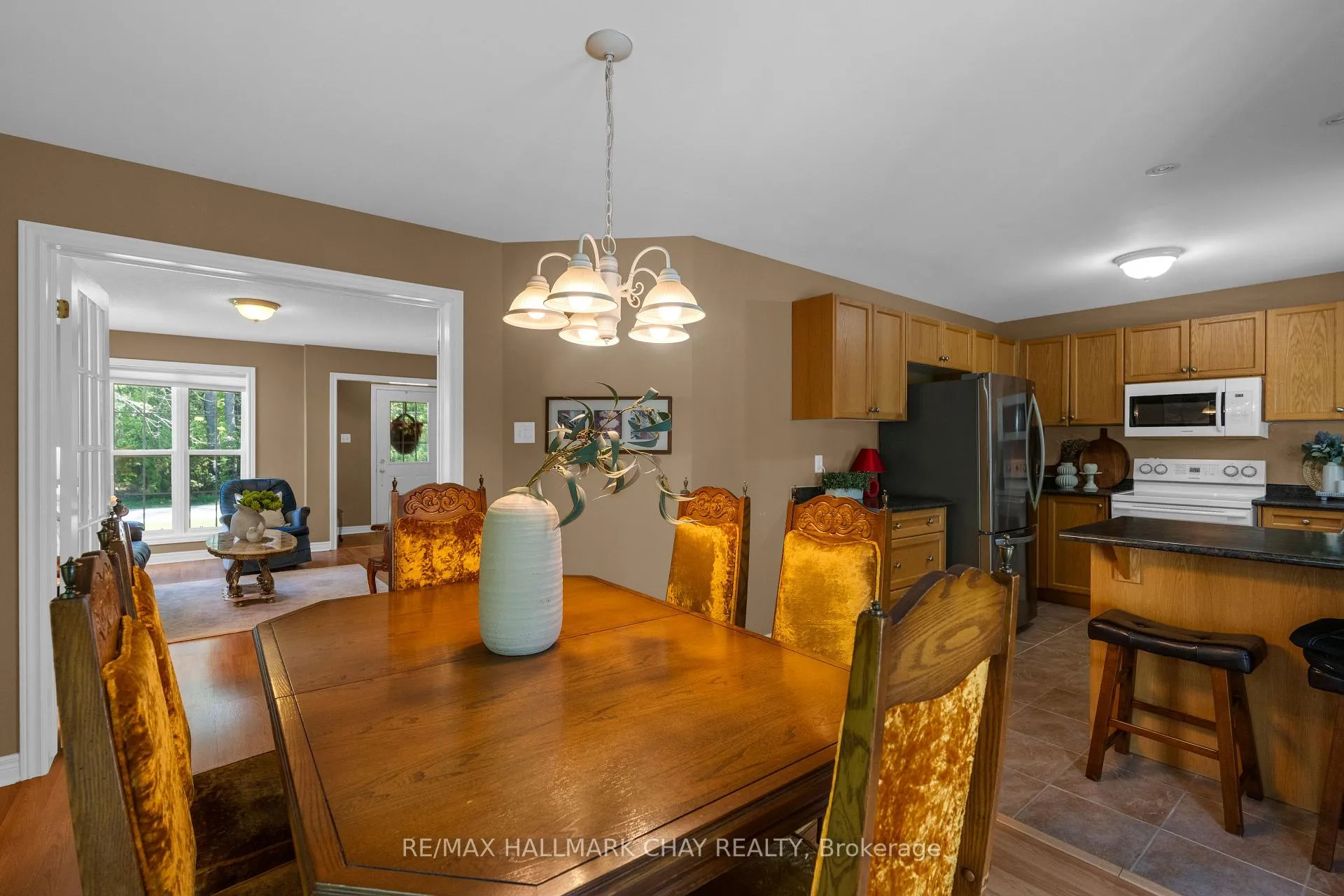 Photo 14 of 226 McCrea Drive, Clearview, Stayner — HOMEH