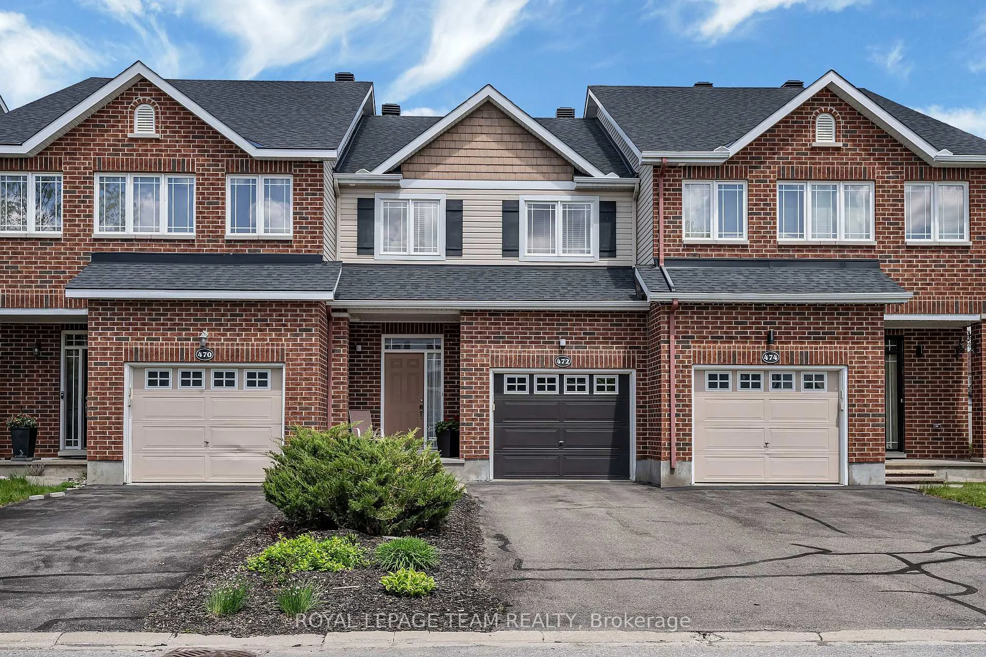 Photo 1 of 472 Celtic Ridge Crescent, Ottawa, Kanata - Morgan's Grant/South March — HOMEH