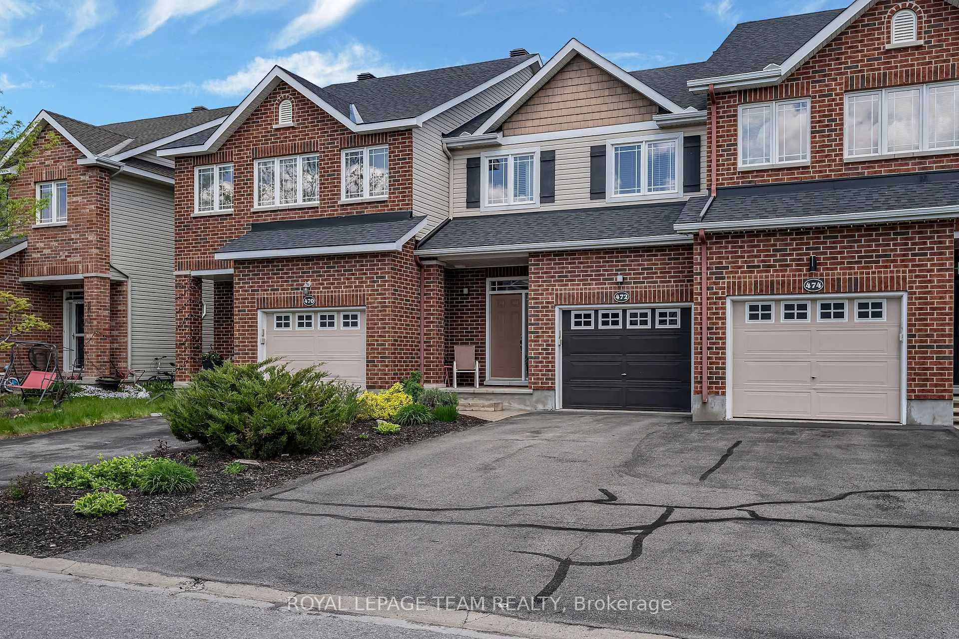 Photo 2 of 472 Celtic Ridge Crescent, Ottawa, Kanata - Morgan's Grant/South March — HOMEH