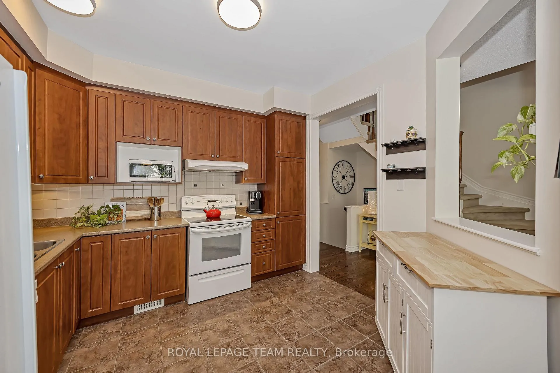 Photo 15 of 472 Celtic Ridge Crescent, Ottawa, Kanata - Morgan's Grant/South March — HOMEH