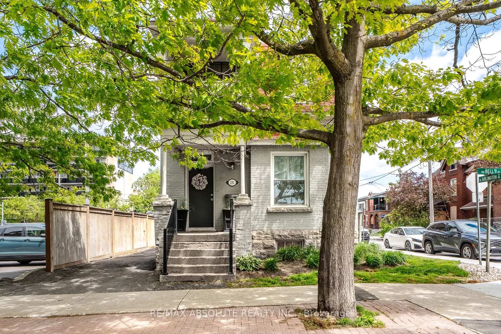 Photo 3 of 231 Bell Street N, Ottawa, West Centre Town — HOMEH