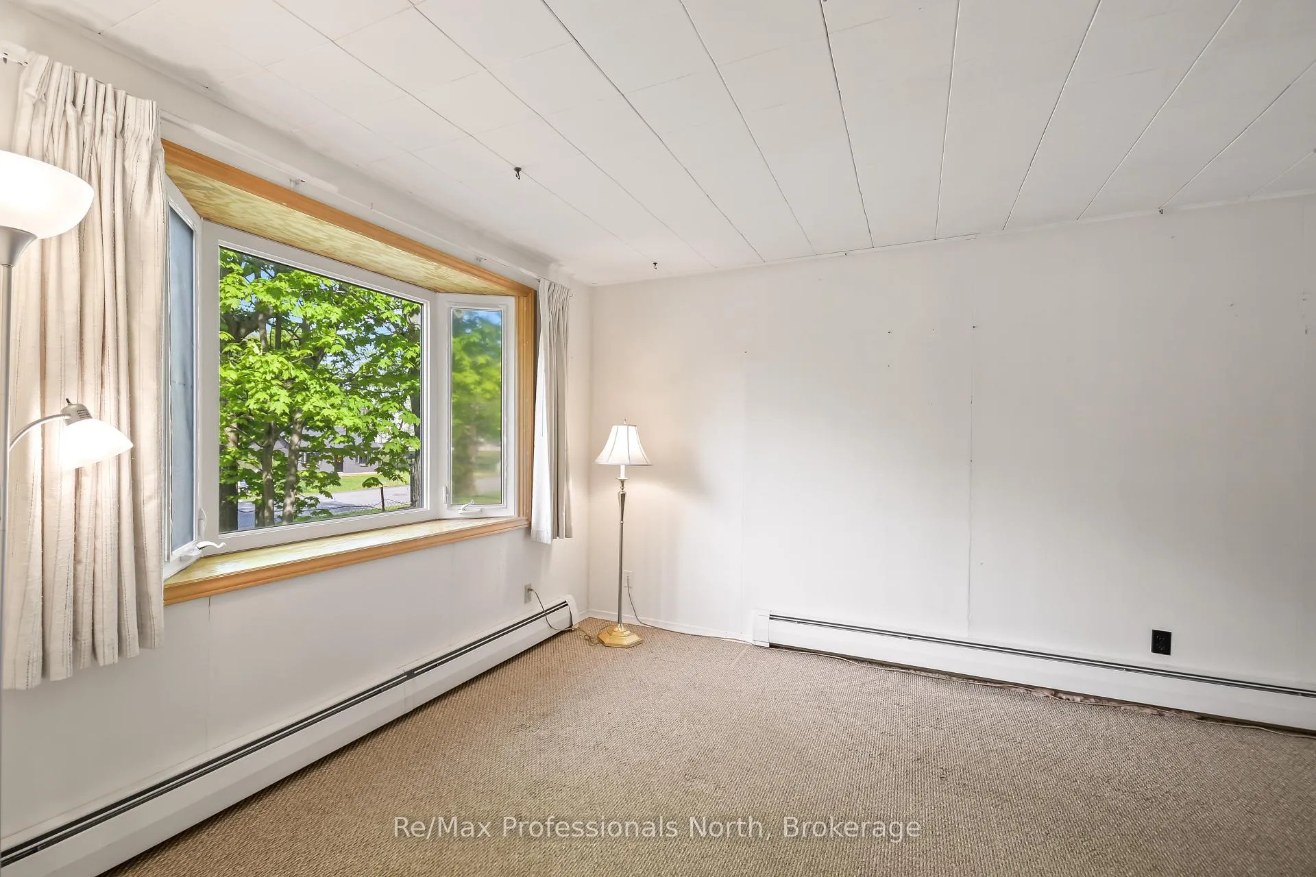 Photo 8 of 970 First Street S, Gravenhurst, Muskoka (S) — HOMEH