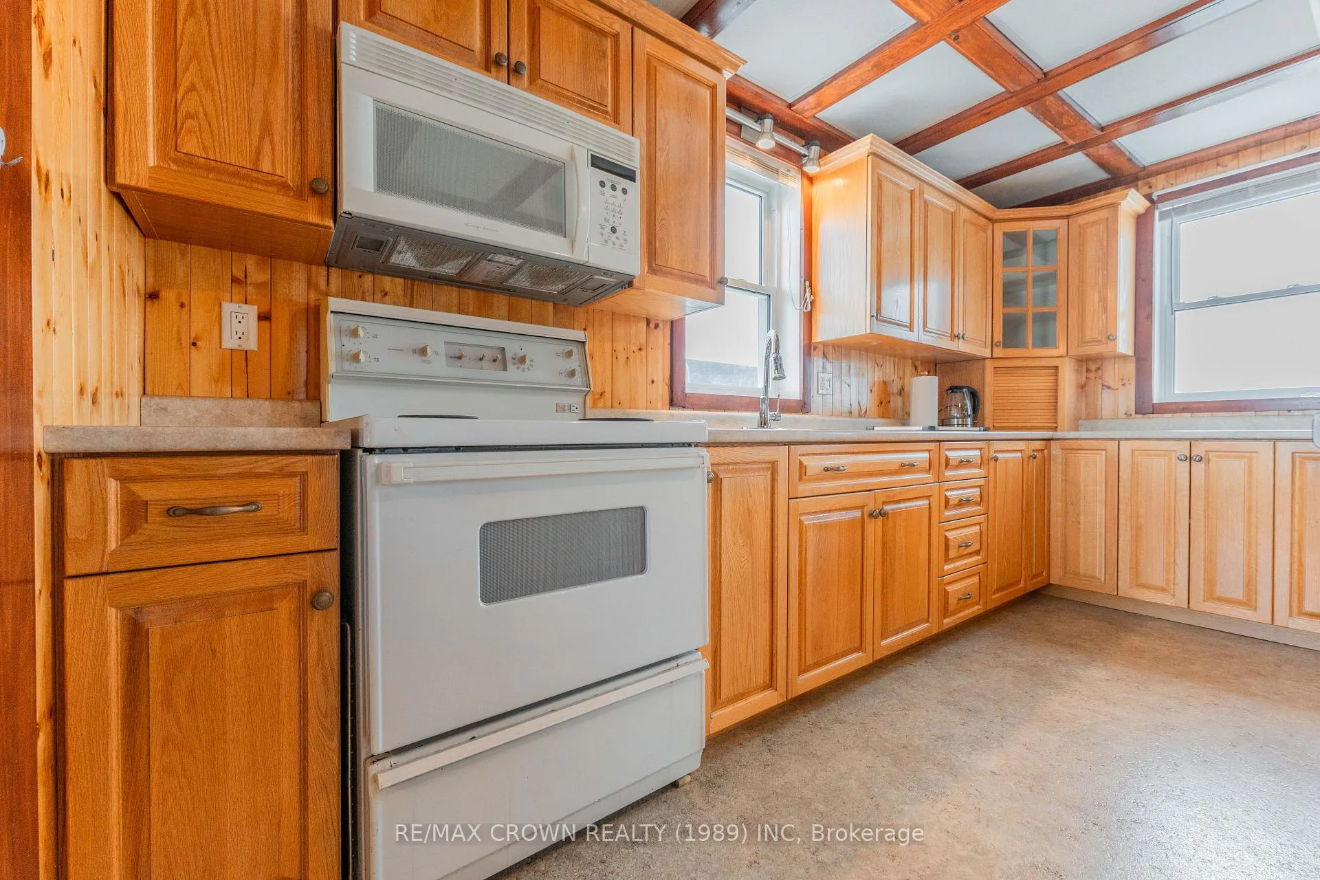 Photo 13 of 32 Frontenac Crescent, Kapuskasing — HOMEH