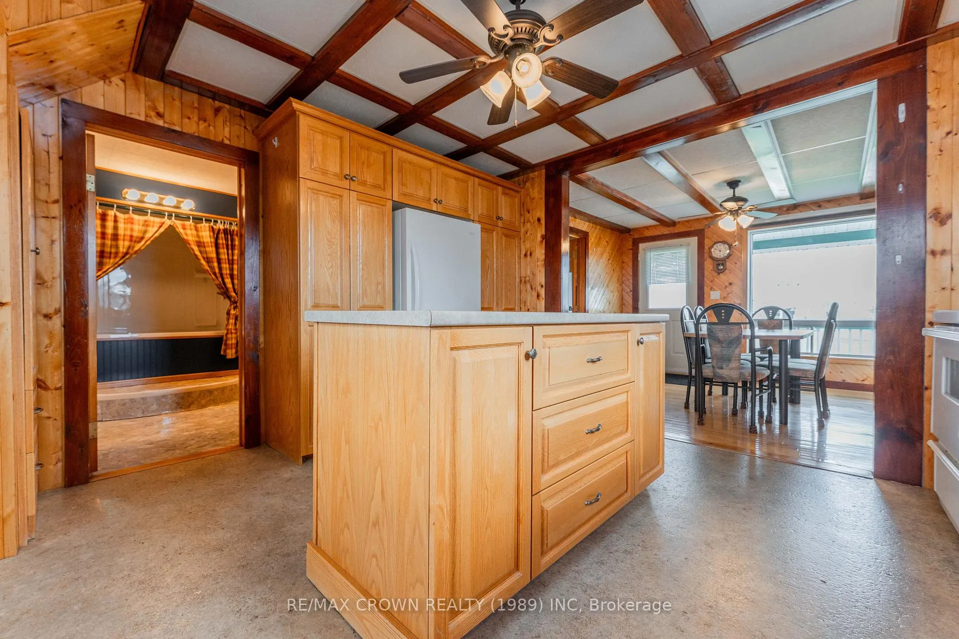 Photo 15 of 32 Frontenac Crescent, Kapuskasing — HOMEH