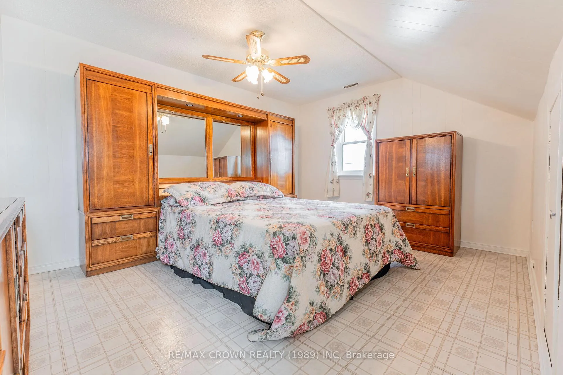 Photo 21 of 32 Frontenac Crescent, Kapuskasing — HOMEH