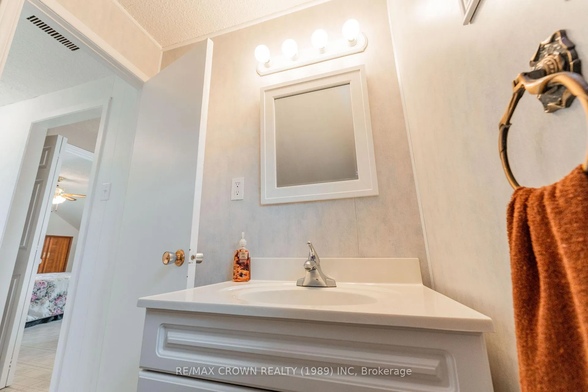 Photo 31 of 32 Frontenac Crescent, Kapuskasing — HOMEH