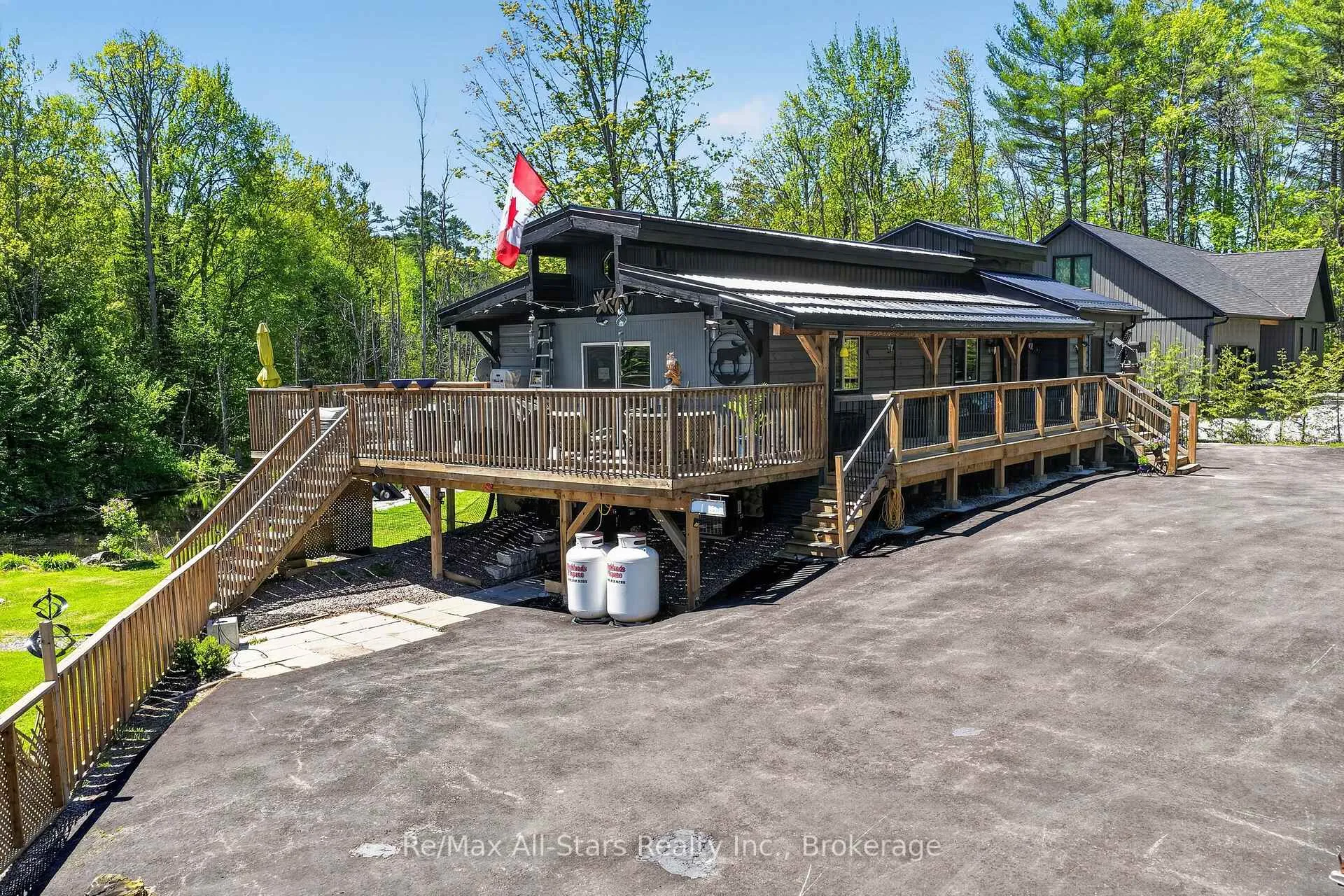 Photo of 28 Pine Ridge Road