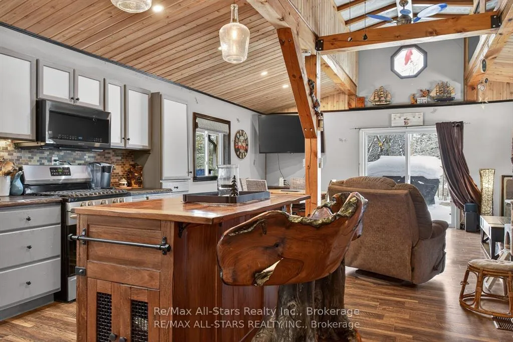 Photo 8 of 28 Pine Ridge Road, Kawartha Lakes, Laxton/Digby/Longford — HOMEH