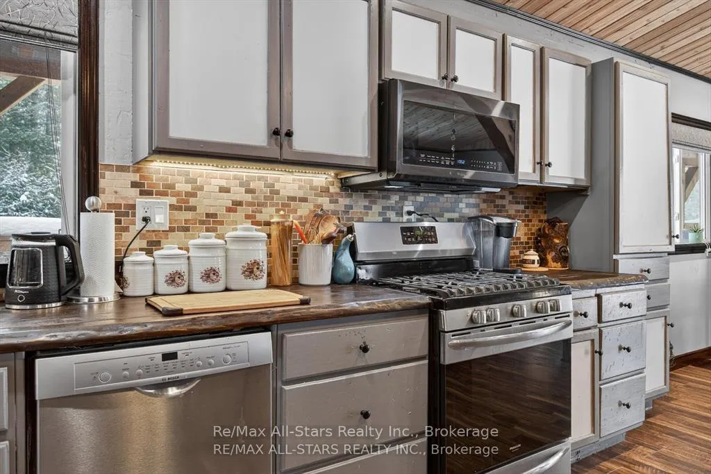 Photo 9 of 28 Pine Ridge Road, Kawartha Lakes, Laxton/Digby/Longford — HOMEH