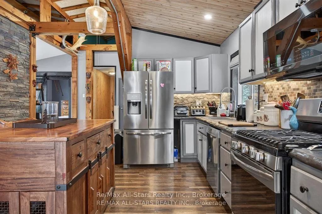 Photo 10 of 28 Pine Ridge Road, Kawartha Lakes, Laxton/Digby/Longford — HOMEH