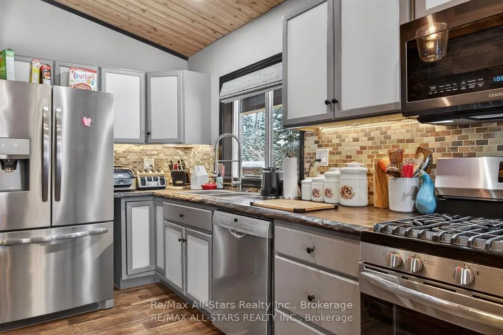Photo 11 of 28 Pine Ridge Road, Kawartha Lakes, Laxton/Digby/Longford — HOMEH