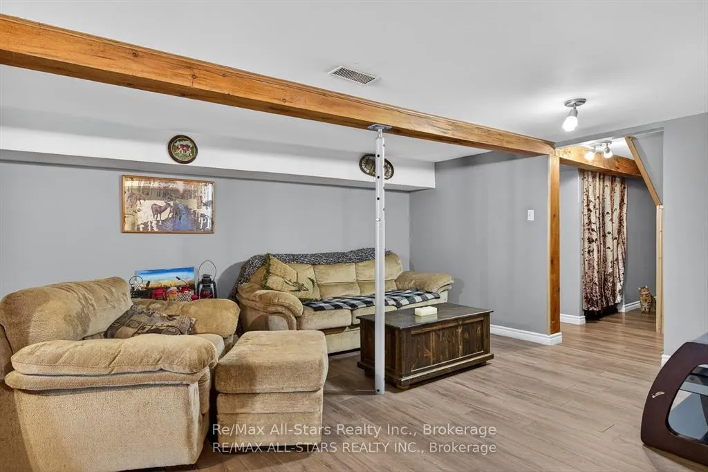 Photo 24 of 28 Pine Ridge Road, Kawartha Lakes, Laxton/Digby/Longford — HOMEH