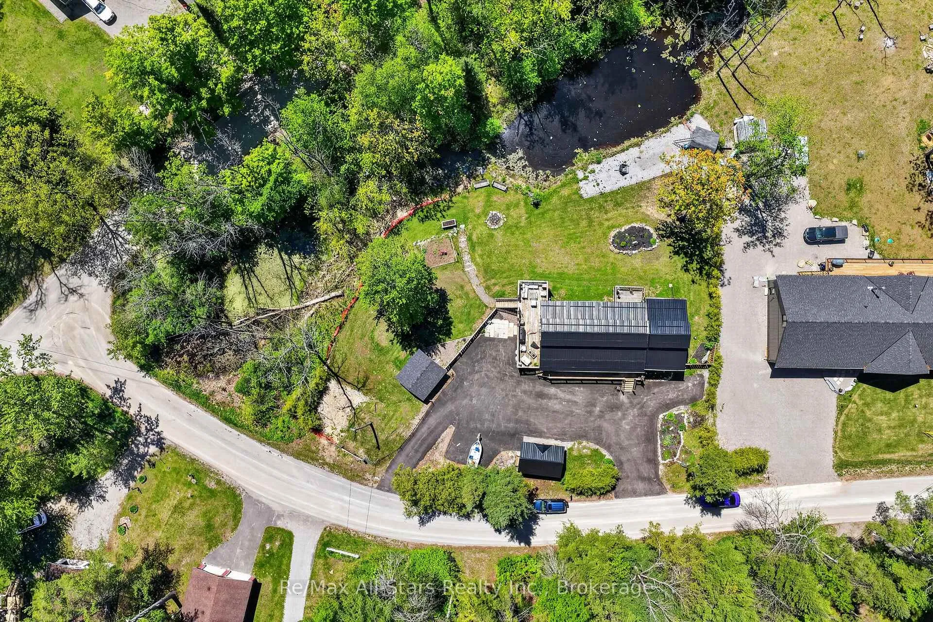 Photo 33 of 28 Pine Ridge Road, Kawartha Lakes, Laxton/Digby/Longford — HOMEH