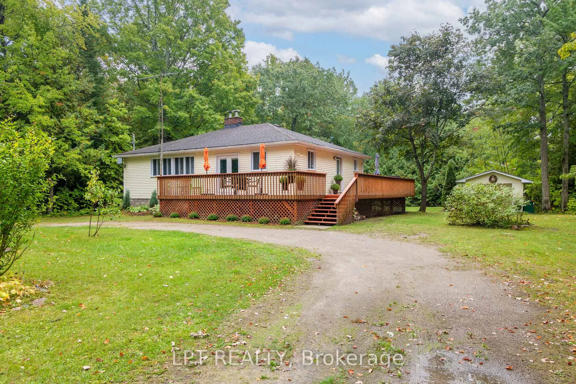 Photo 1 of 34 Staglir Drive, Tiny, Rural Tiny — HOMEH