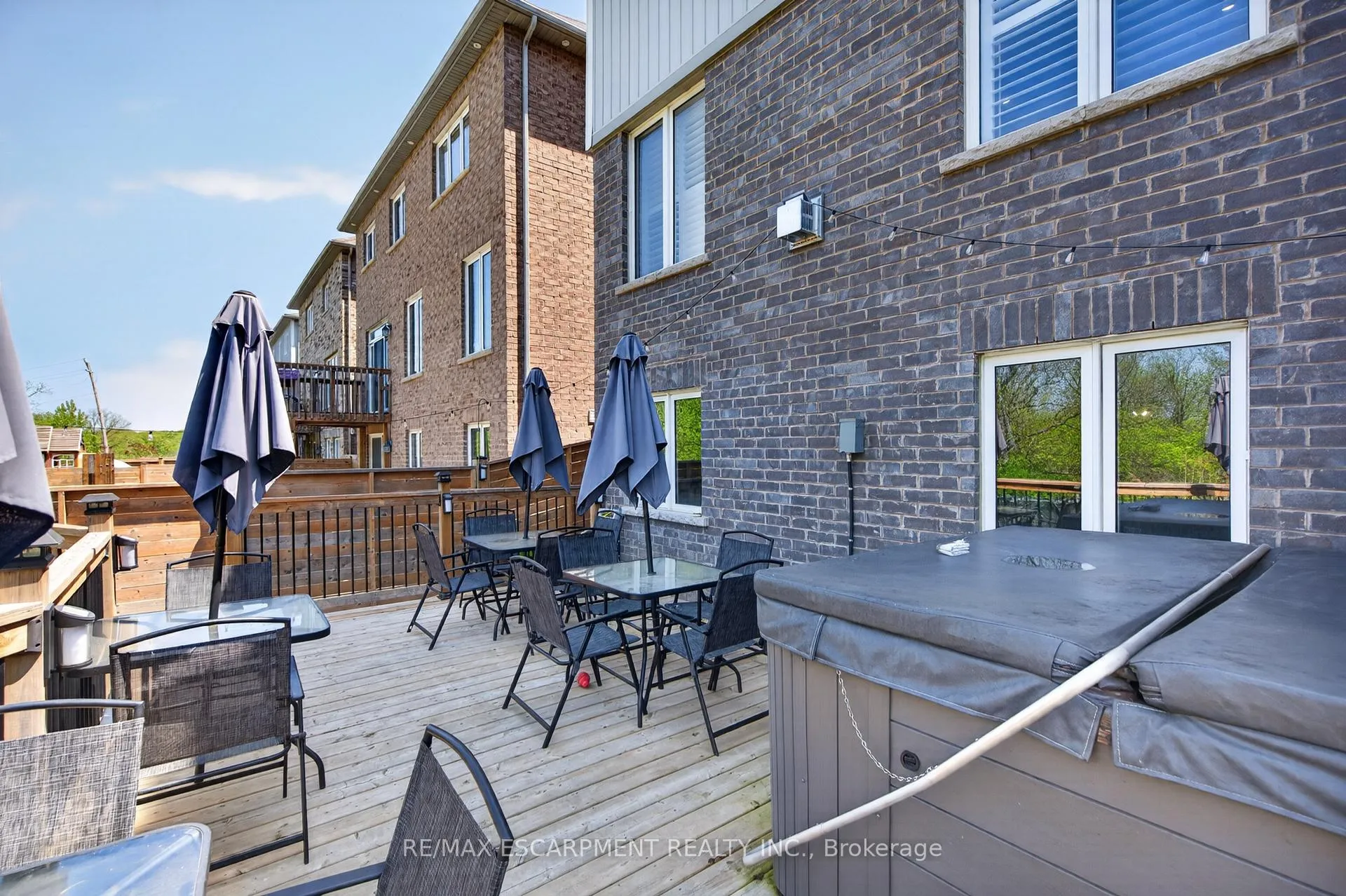 Photo 31 of 9 Fleming Crescent, Haldimand — HOMEH