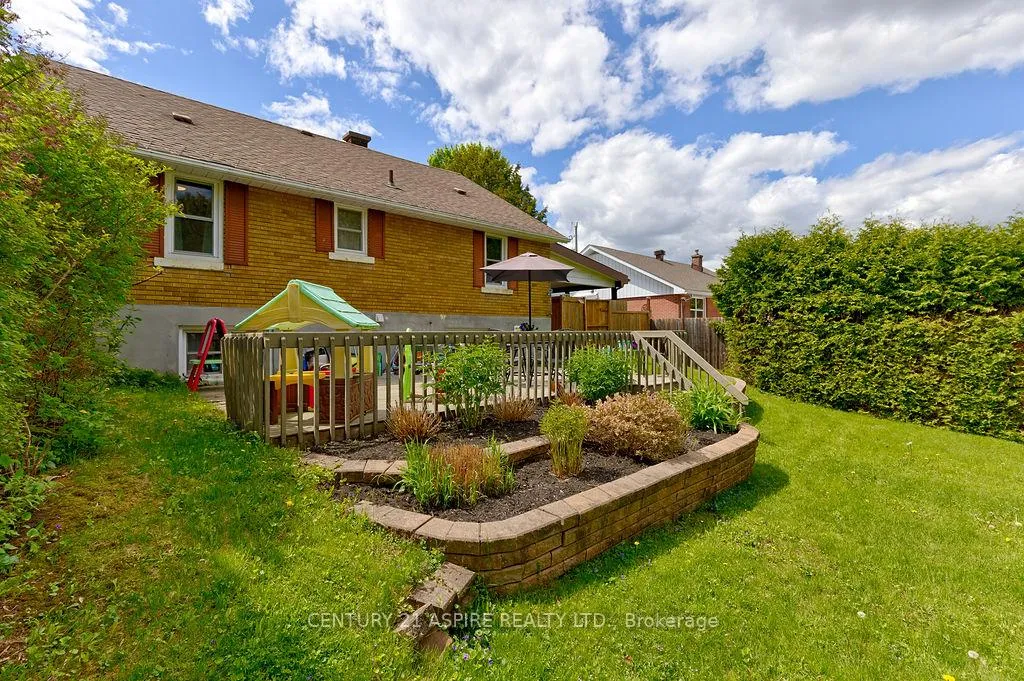 Photo 27 of 227 Clemow Avenue, Pembroke — HOMEH