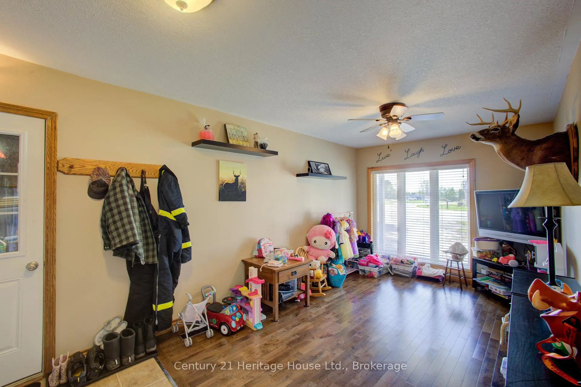 Photo 21 of 508 Durham Road W, West Grey — HOMEH