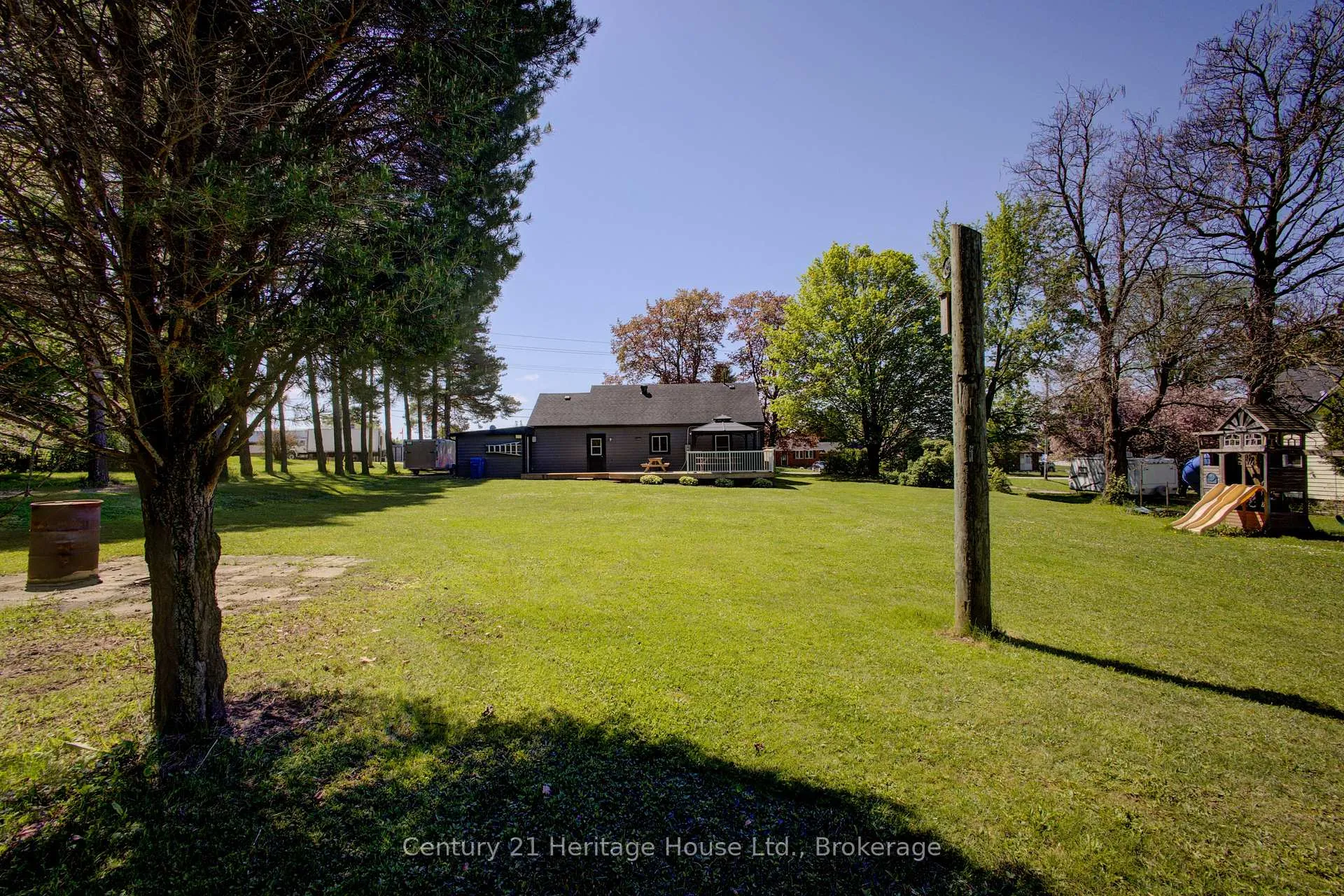 Photo 28 of 508 Durham Road W, West Grey — HOMEH