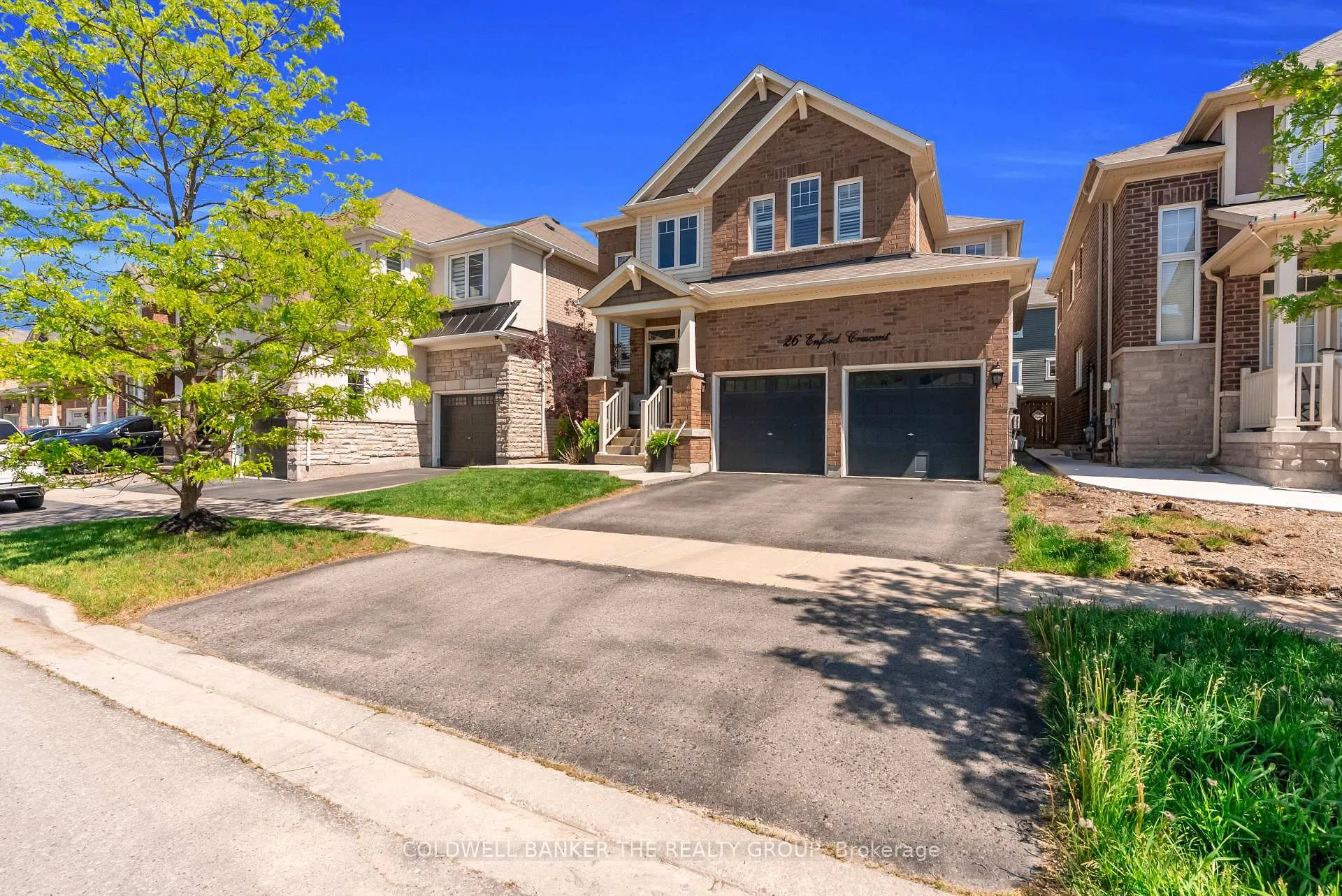 Photo 3 of 26 Enford Crescent, Brampton, Northwest Brampton — HOMEH