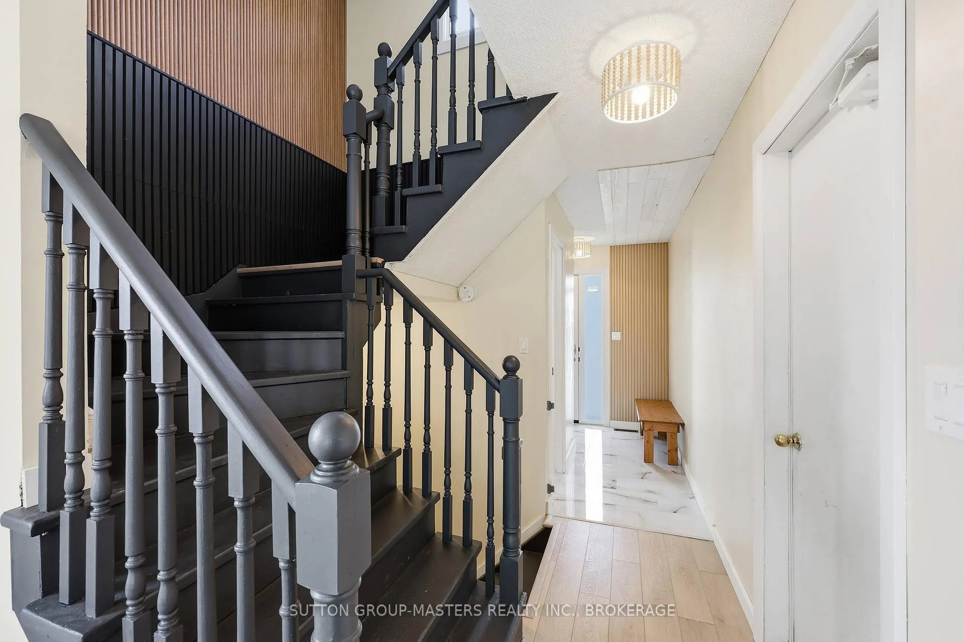 Photo 10 of 35 Rose Abbey Drive, Kingston, Kingston East (Incl Barret Crt) — HOMEH