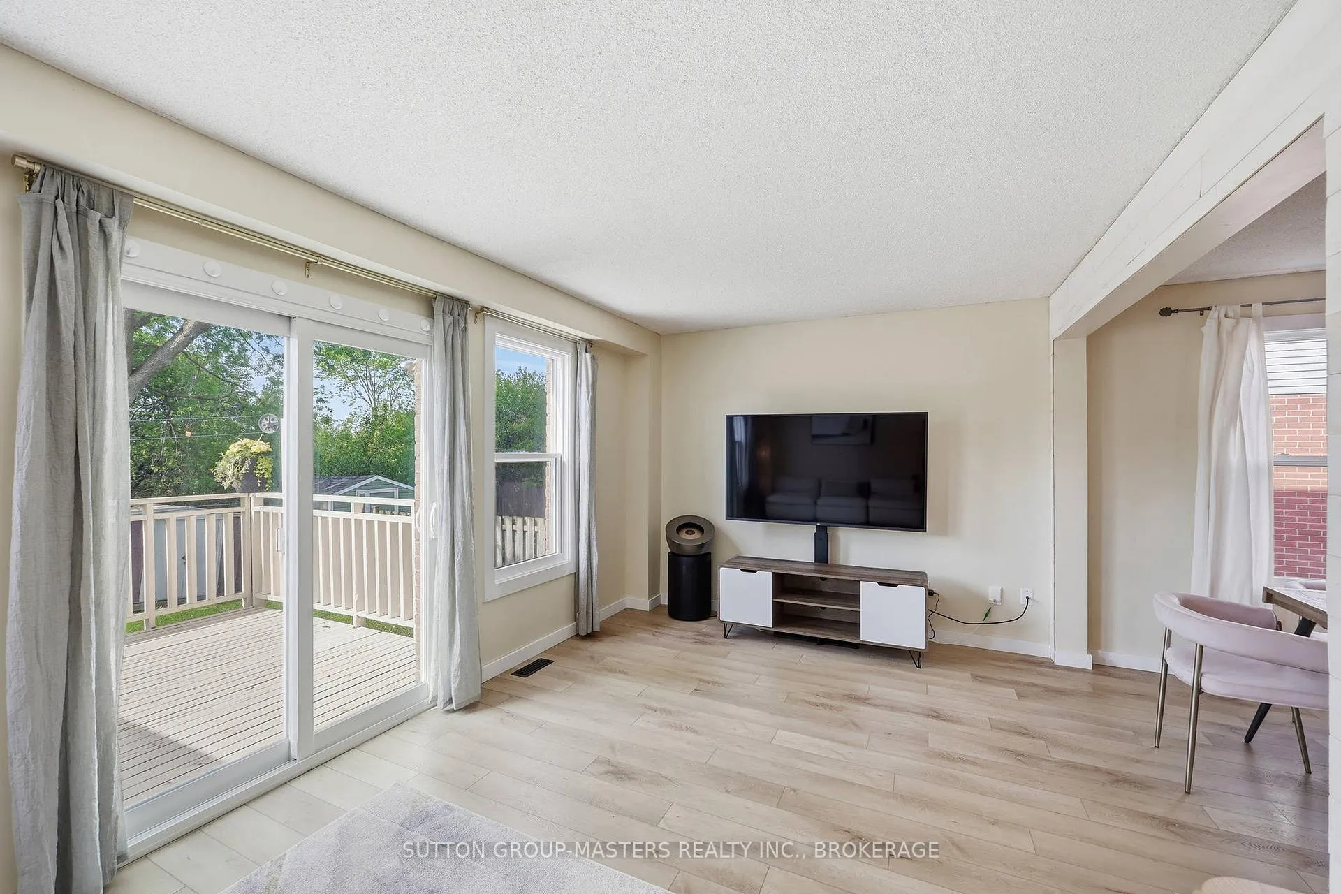 Photo 20 of 35 Rose Abbey Drive, Kingston, Kingston East (Incl Barret Crt) — HOMEH