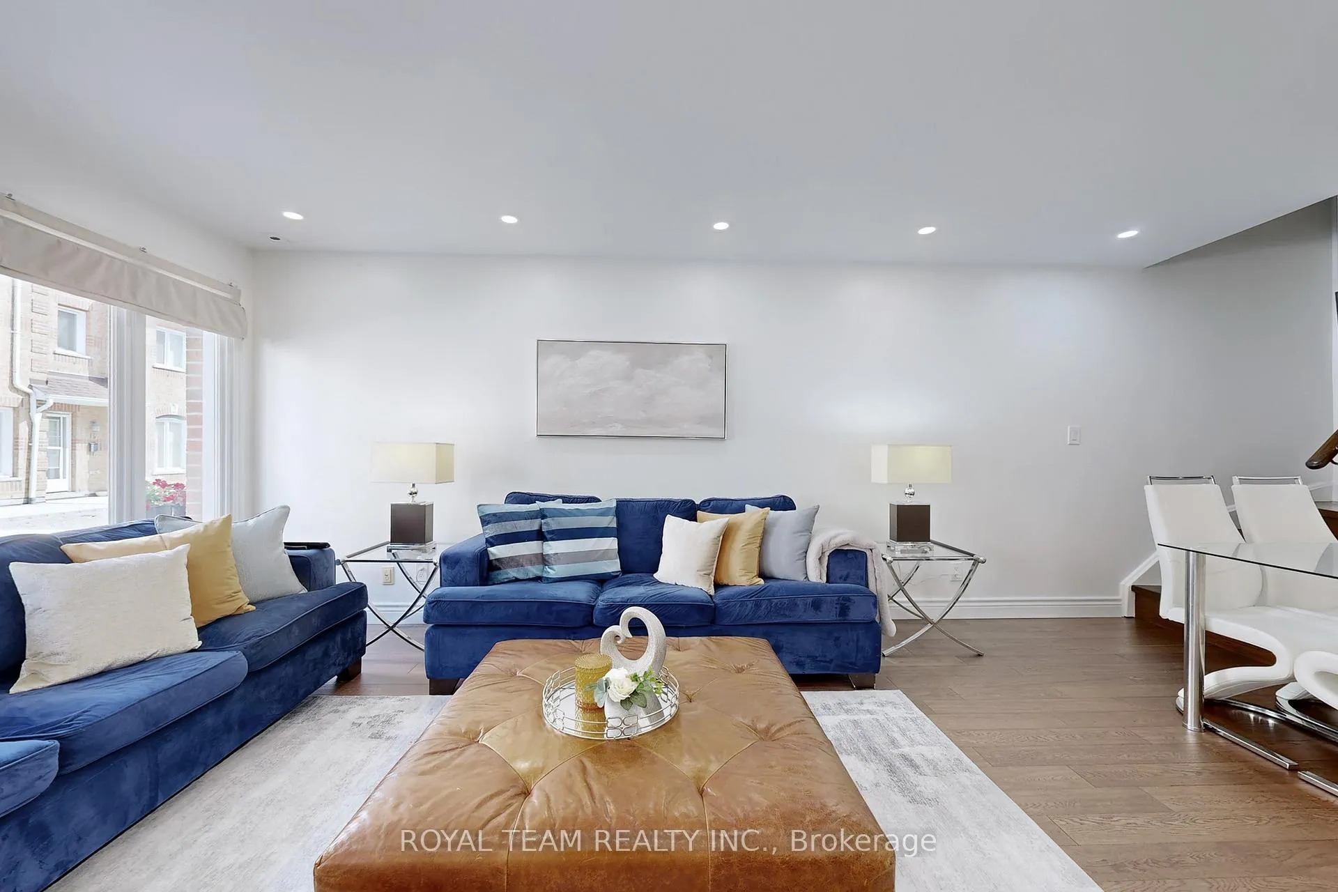 Photo 7 of Unit 57, 151 Townsgate Drive, Vaughan, Crestwood-Springfarm-Yorkhill — HOMEH