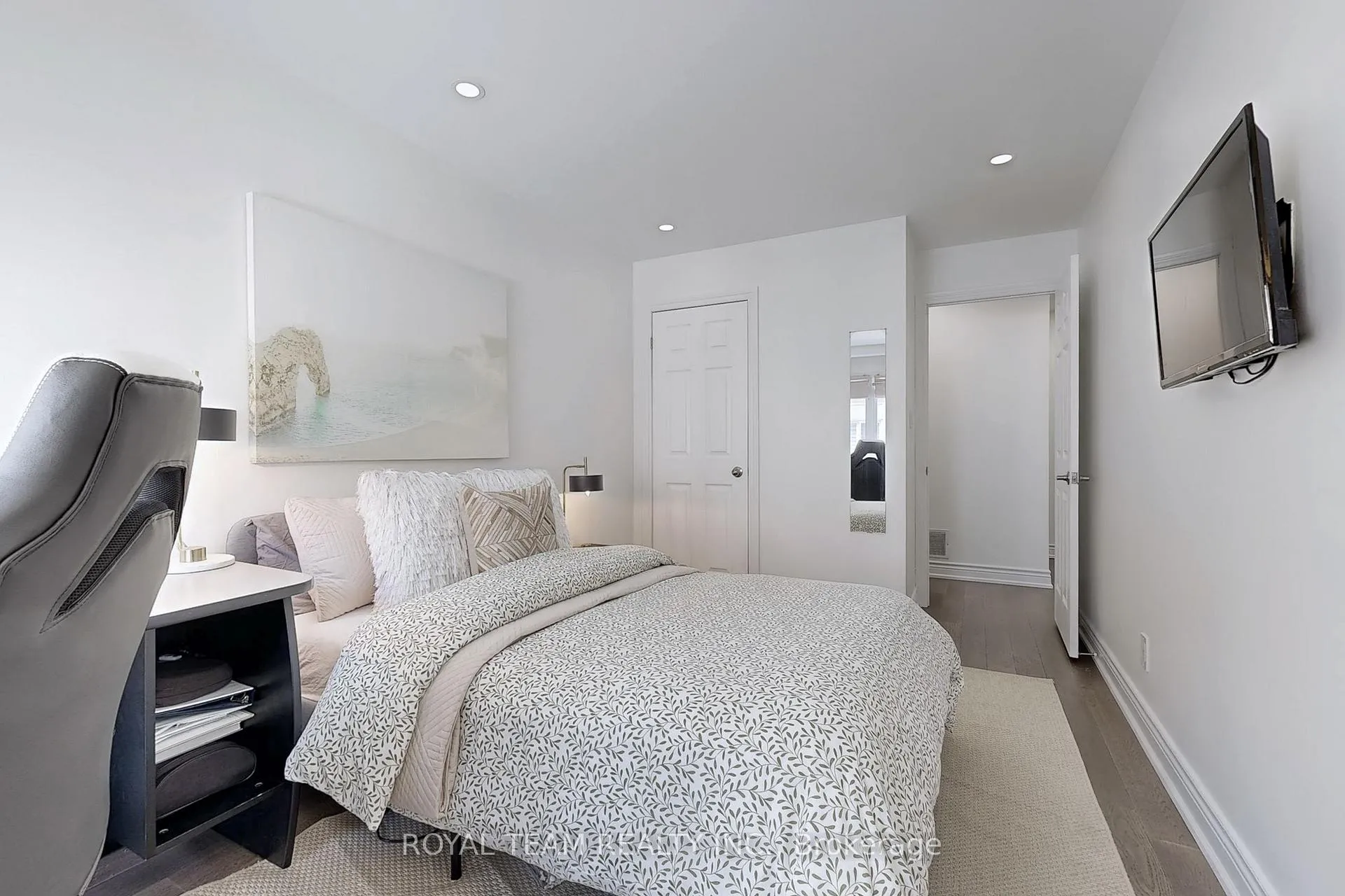 Photo 24 of Unit 57, 151 Townsgate Drive, Vaughan, Crestwood-Springfarm-Yorkhill — HOMEH
