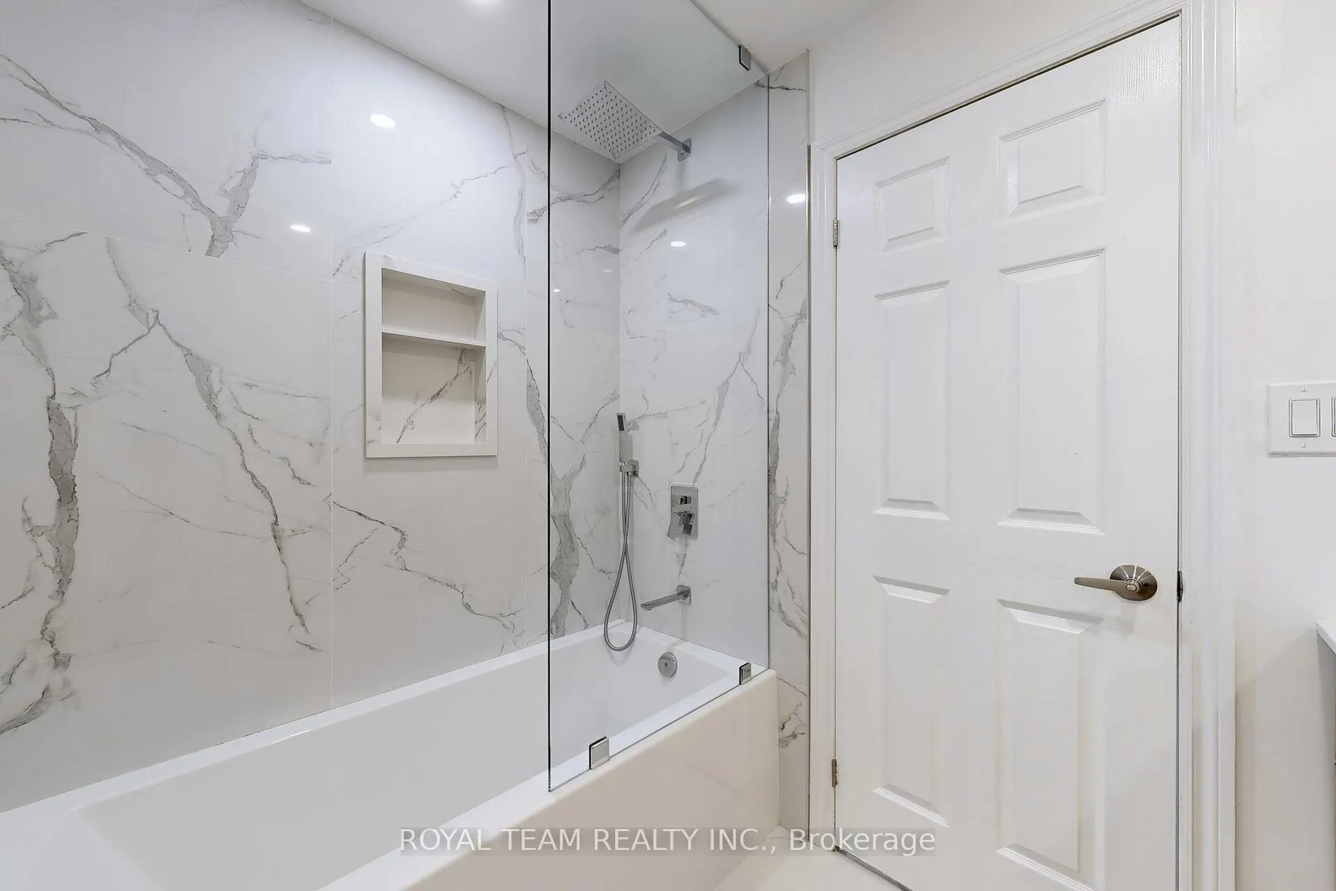 Photo 27 of Unit 57, 151 Townsgate Drive, Vaughan, Crestwood-Springfarm-Yorkhill — HOMEH