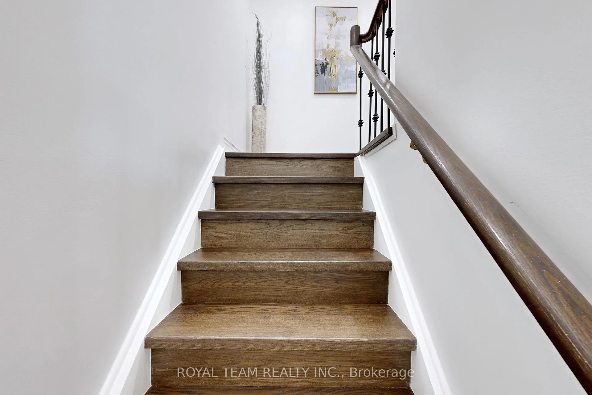 Photo 28 of Unit 57, 151 Townsgate Drive, Vaughan, Crestwood-Springfarm-Yorkhill — HOMEH