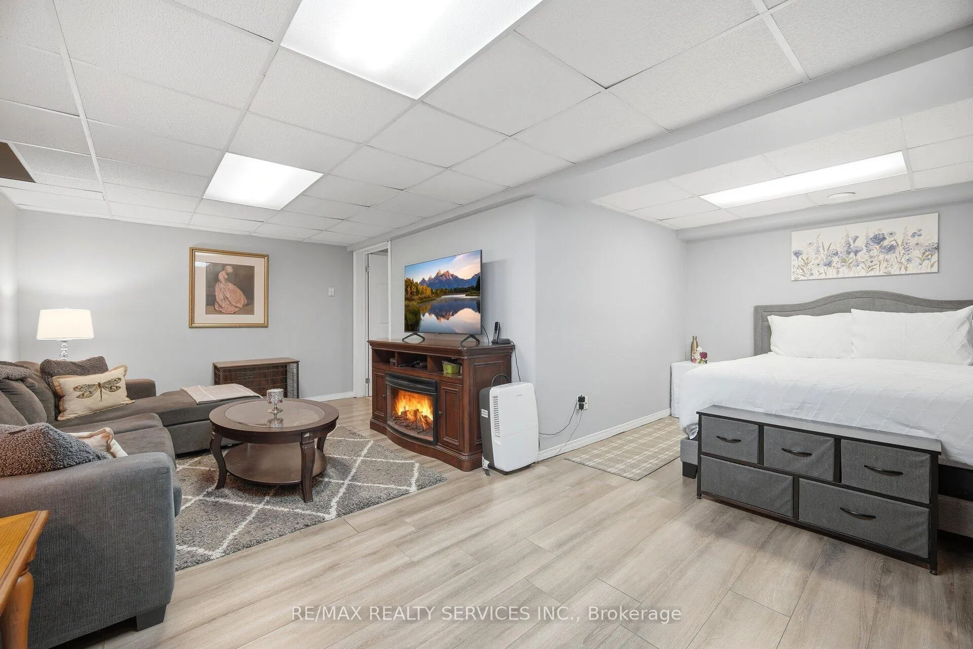 Photo 18 of 122 Flowertown Avenue, Brampton, Northwood Park — HOMEH