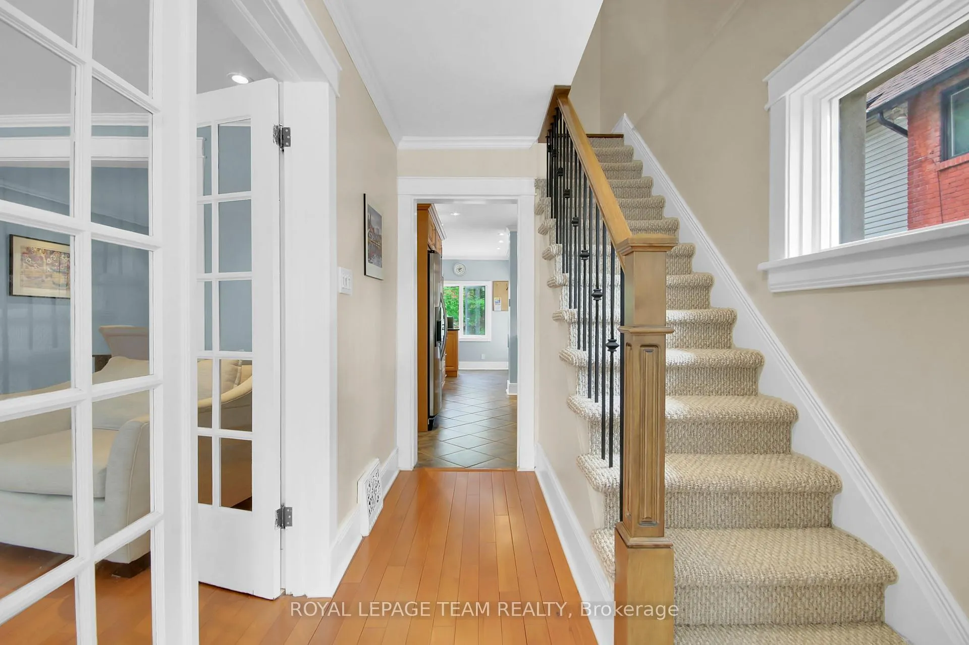 Photo 5 of 45 Rockcliffe Way, Ottawa, Lindenlea — HOMEH