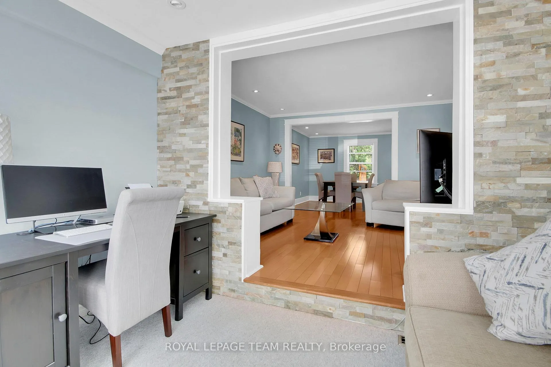 Photo 13 of 45 Rockcliffe Way, Ottawa, Lindenlea — HOMEH
