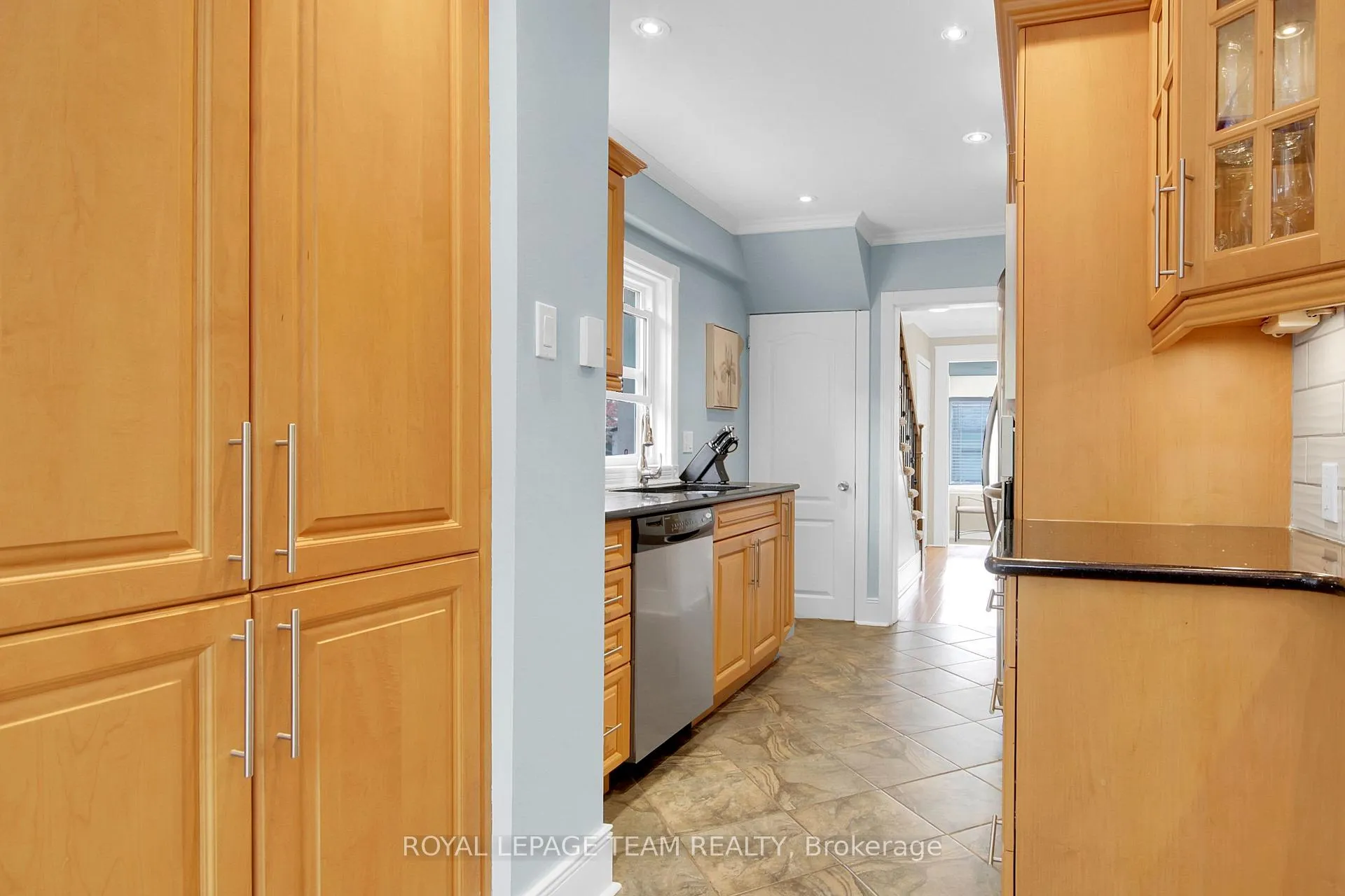Photo 25 of 45 Rockcliffe Way, Ottawa, Lindenlea — HOMEH