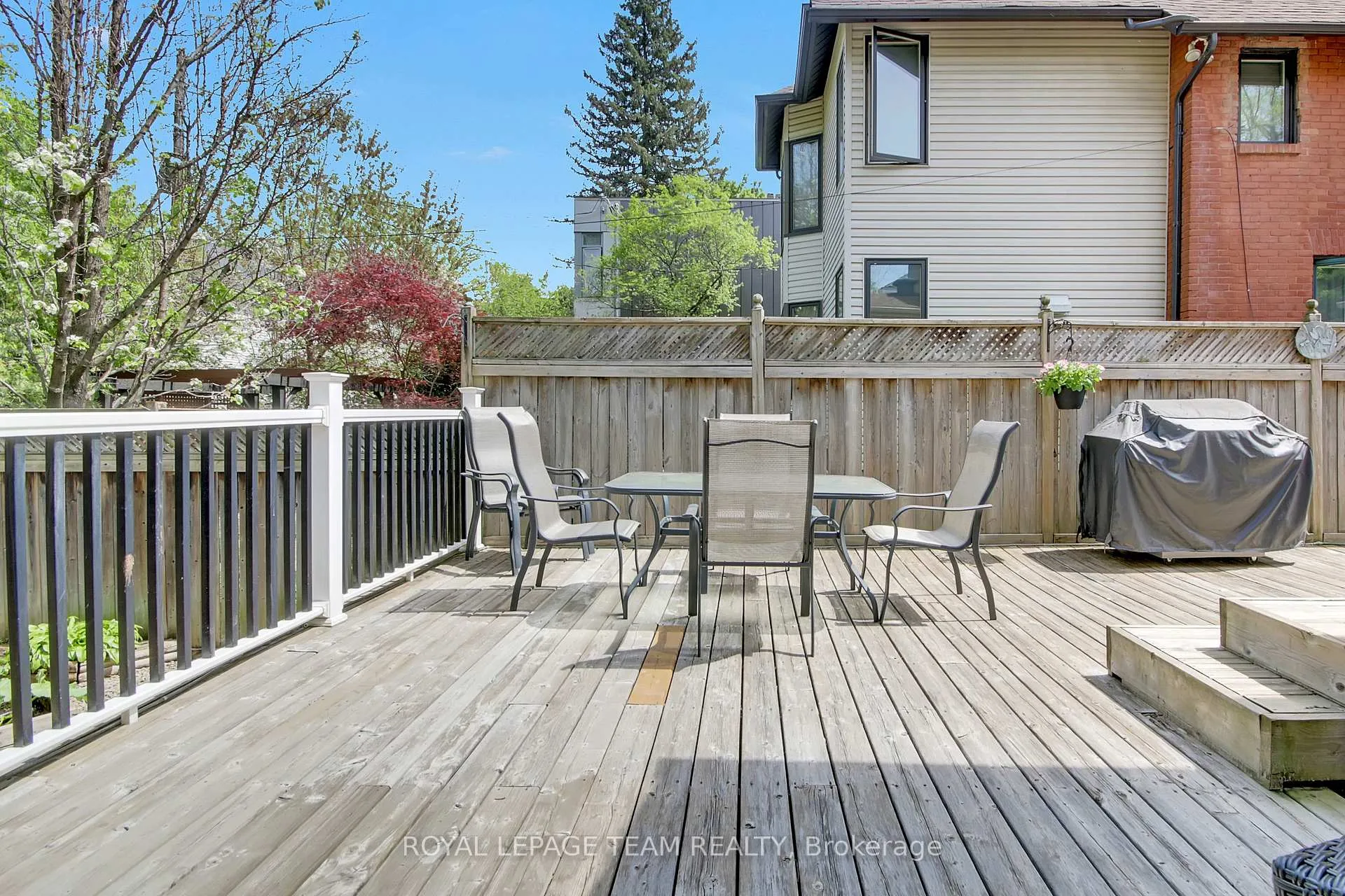 Photo 43 of 45 Rockcliffe Way, Ottawa, Lindenlea — HOMEH