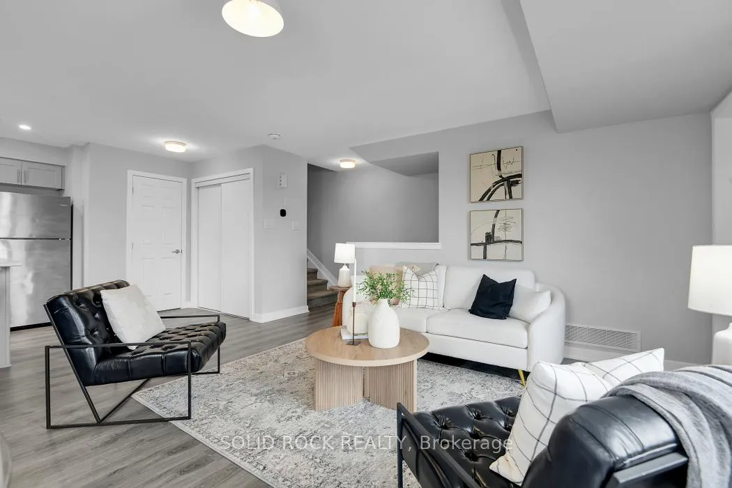 Photo 5 of 512 Pilot Private, Ottawa, Kanata - Emerald Meadows/Trailwest — HOMEH