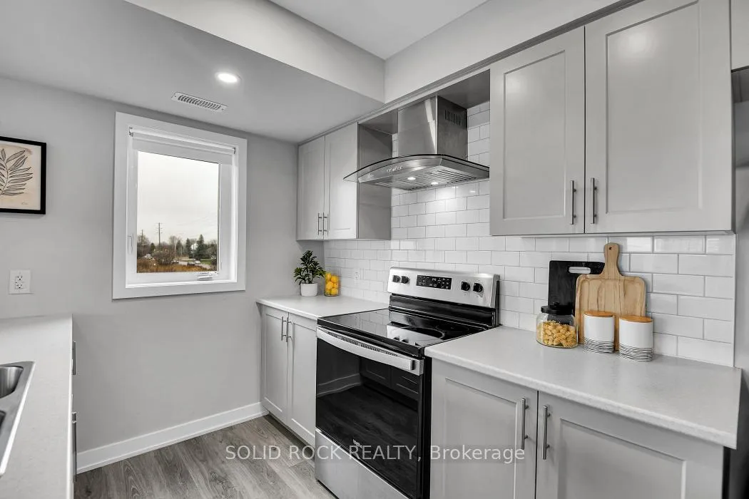 Photo 10 of 512 Pilot Private, Ottawa, Kanata - Emerald Meadows/Trailwest — HOMEH